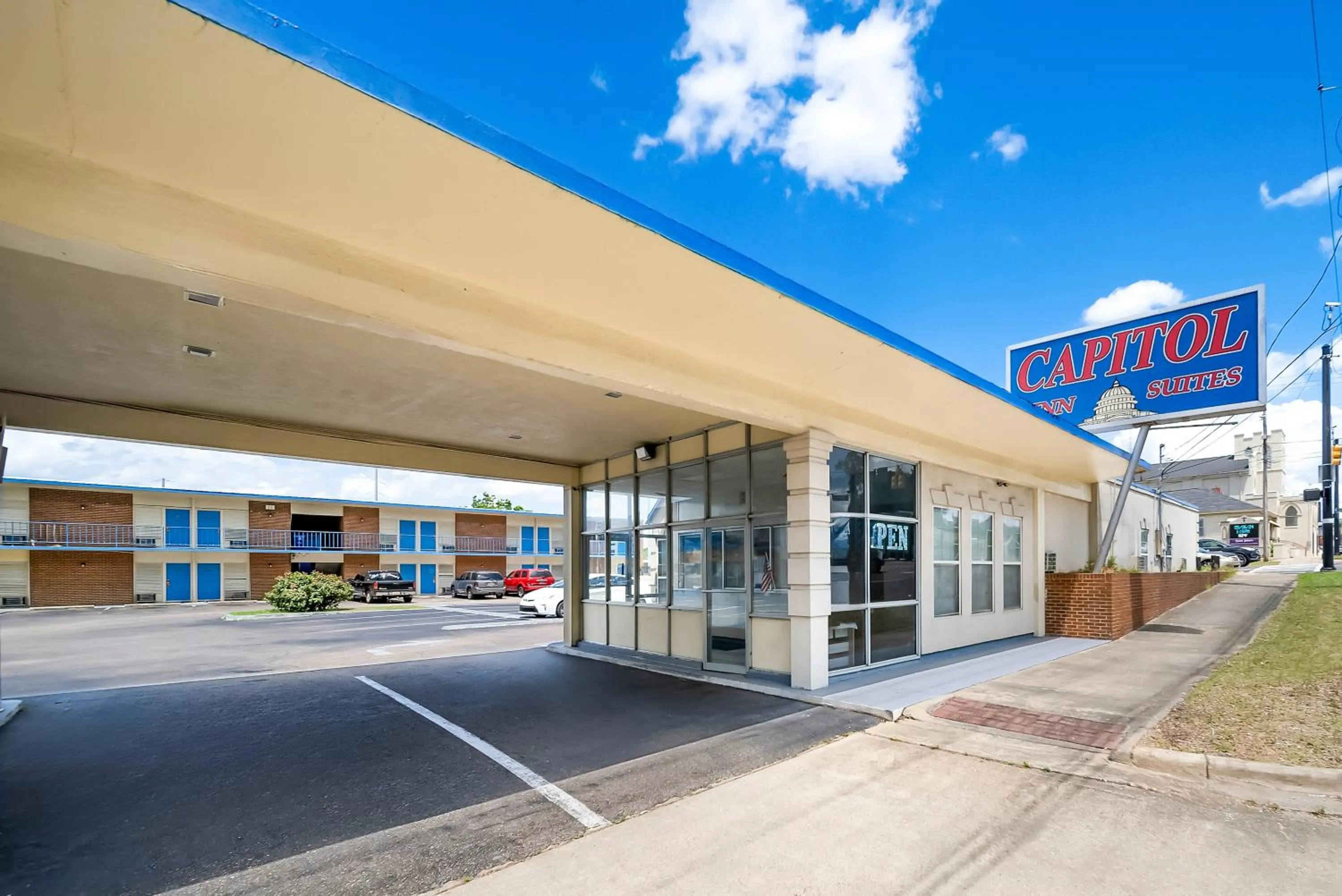 Property building in Capitol Inn and Suites