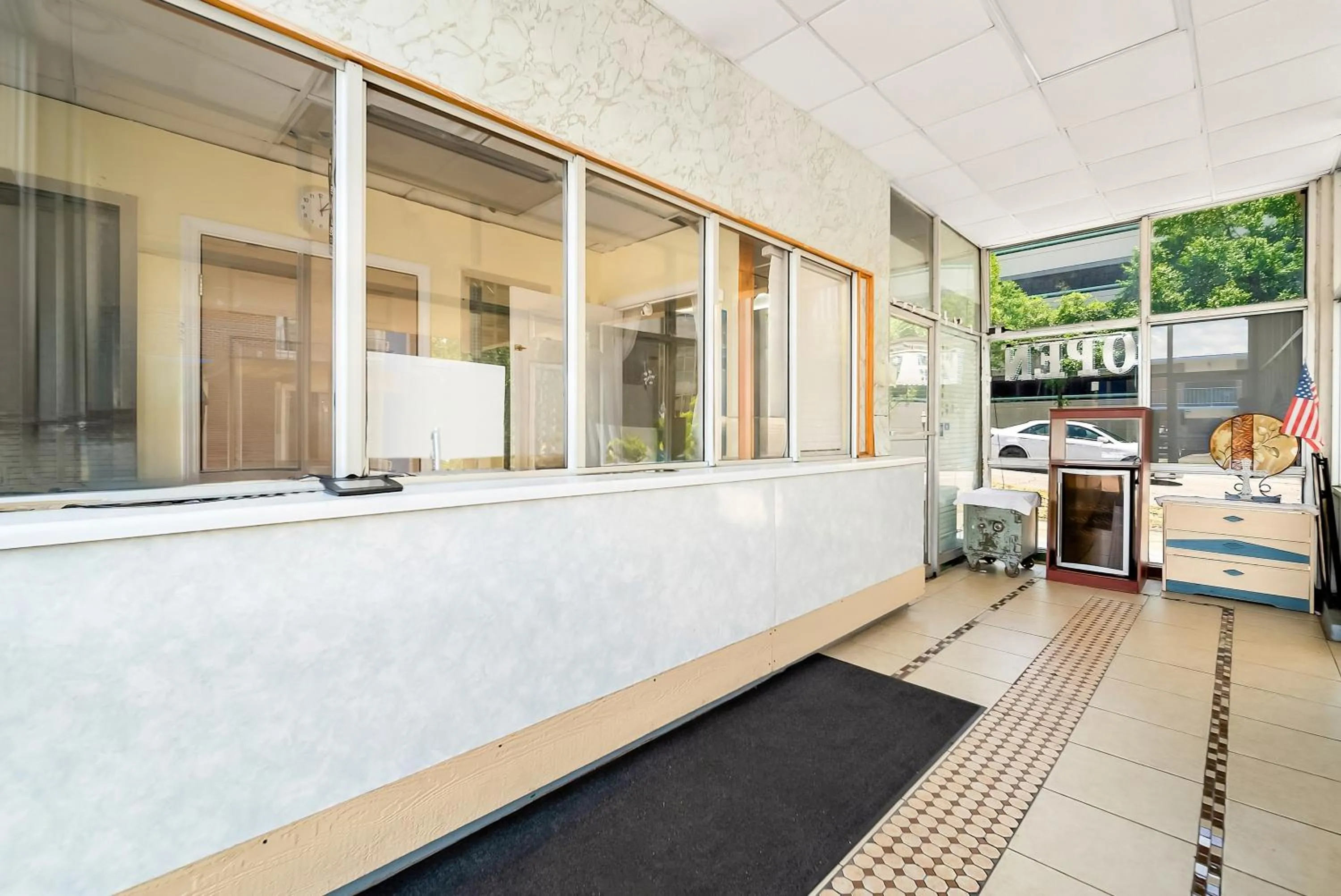 Property building in Capitol Inn and Suites