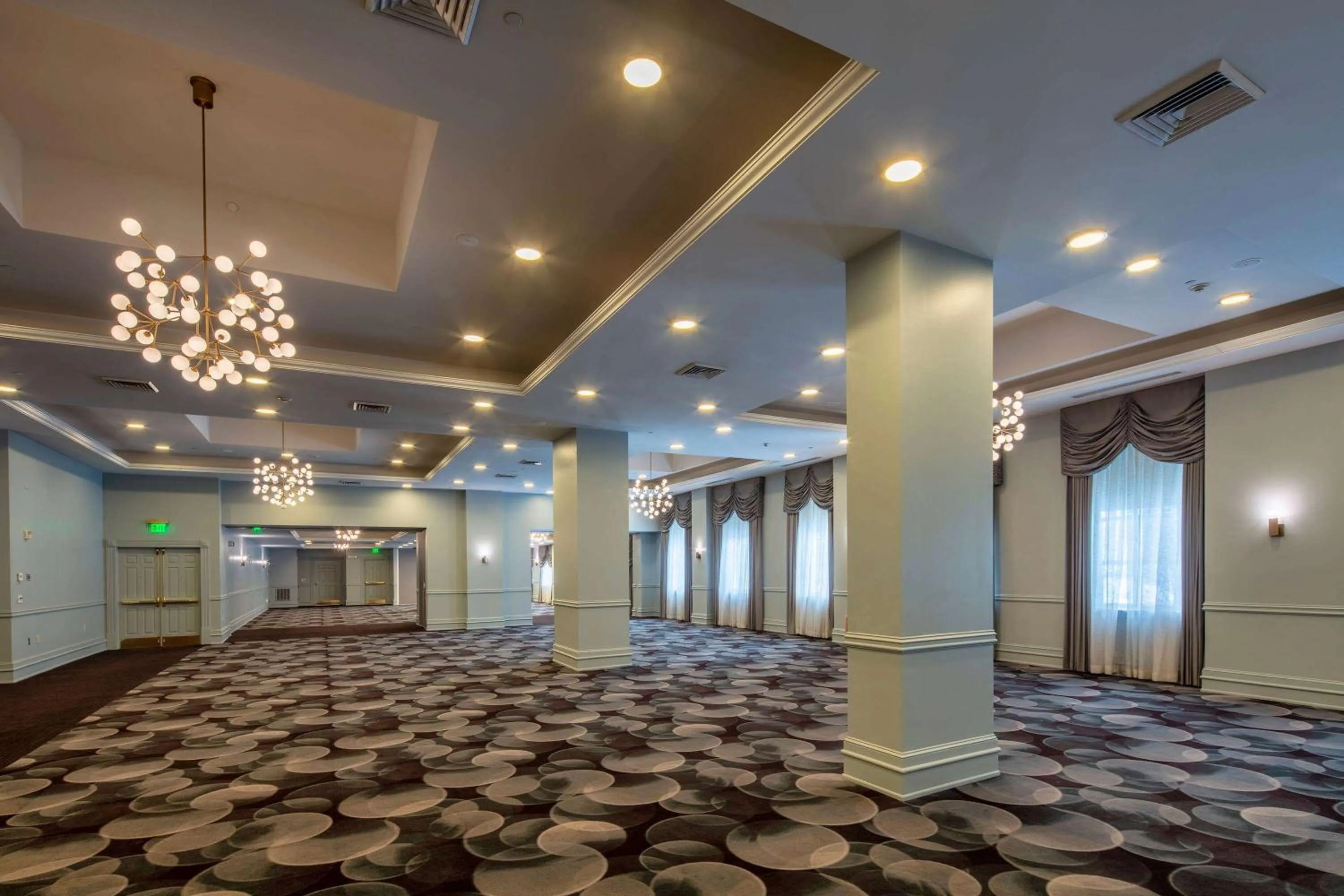 Meeting/conference room in Collegian Hotel & Suites, Trademark Collection by Wyndham