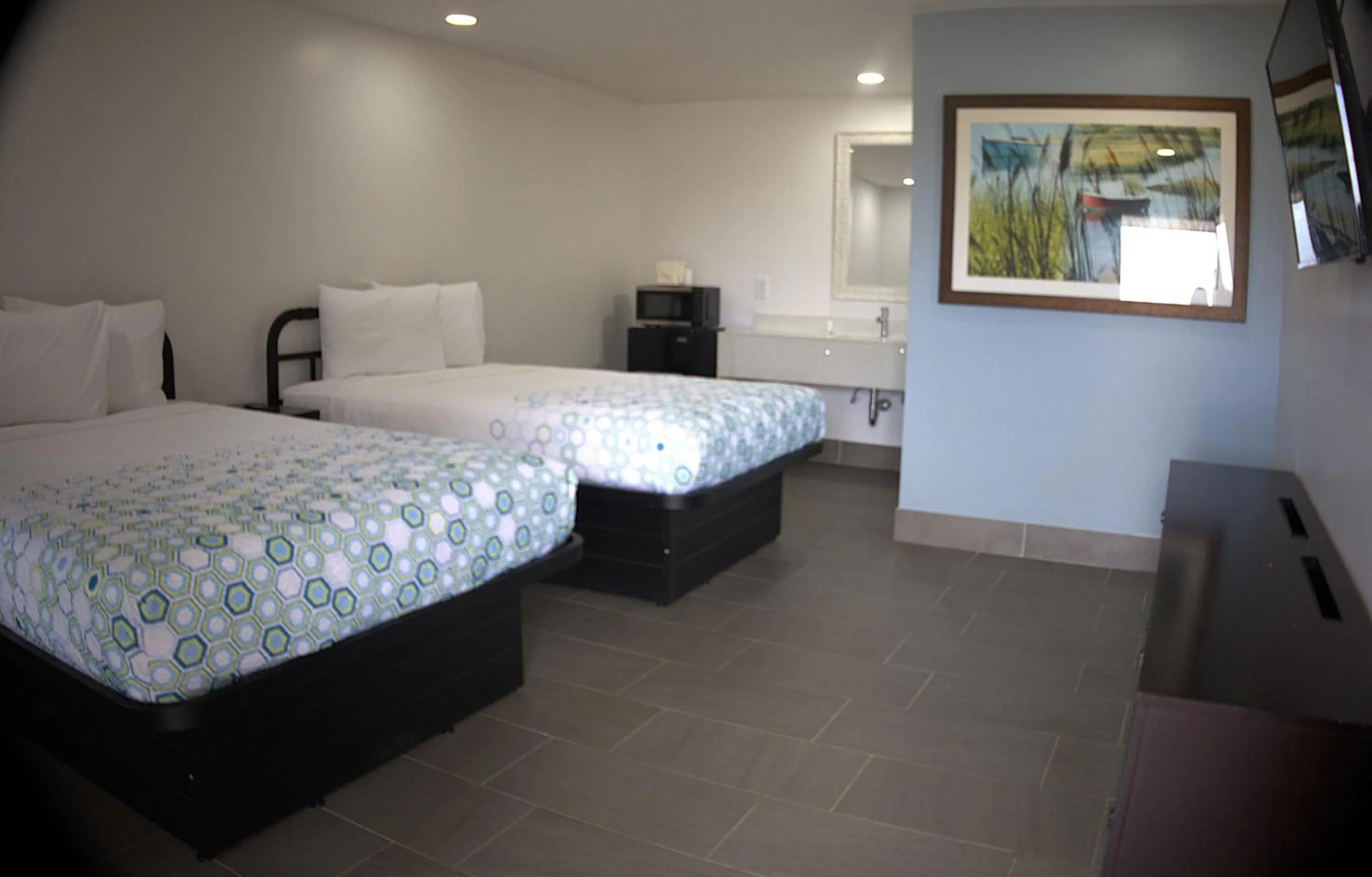 Photo of the whole room, Bed in Rodeway Inn