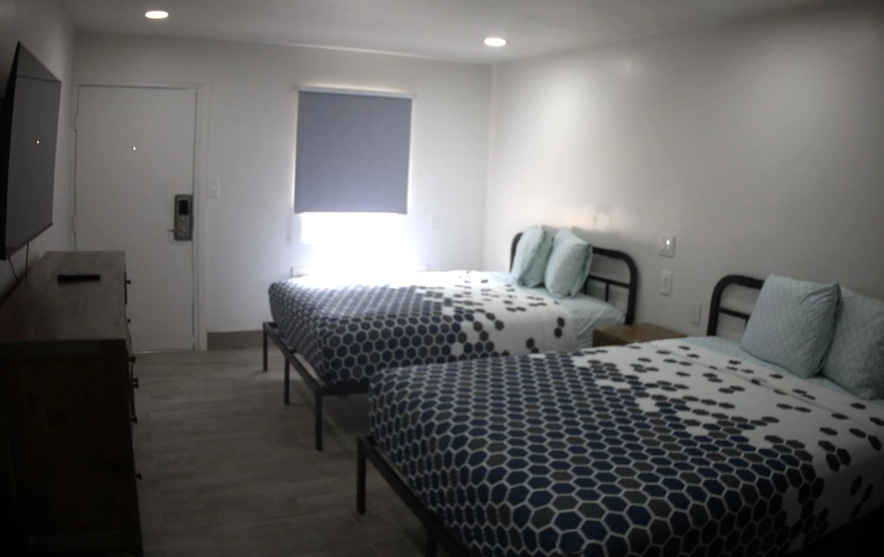 Photo of the whole room, Bed in Rodeway Inn