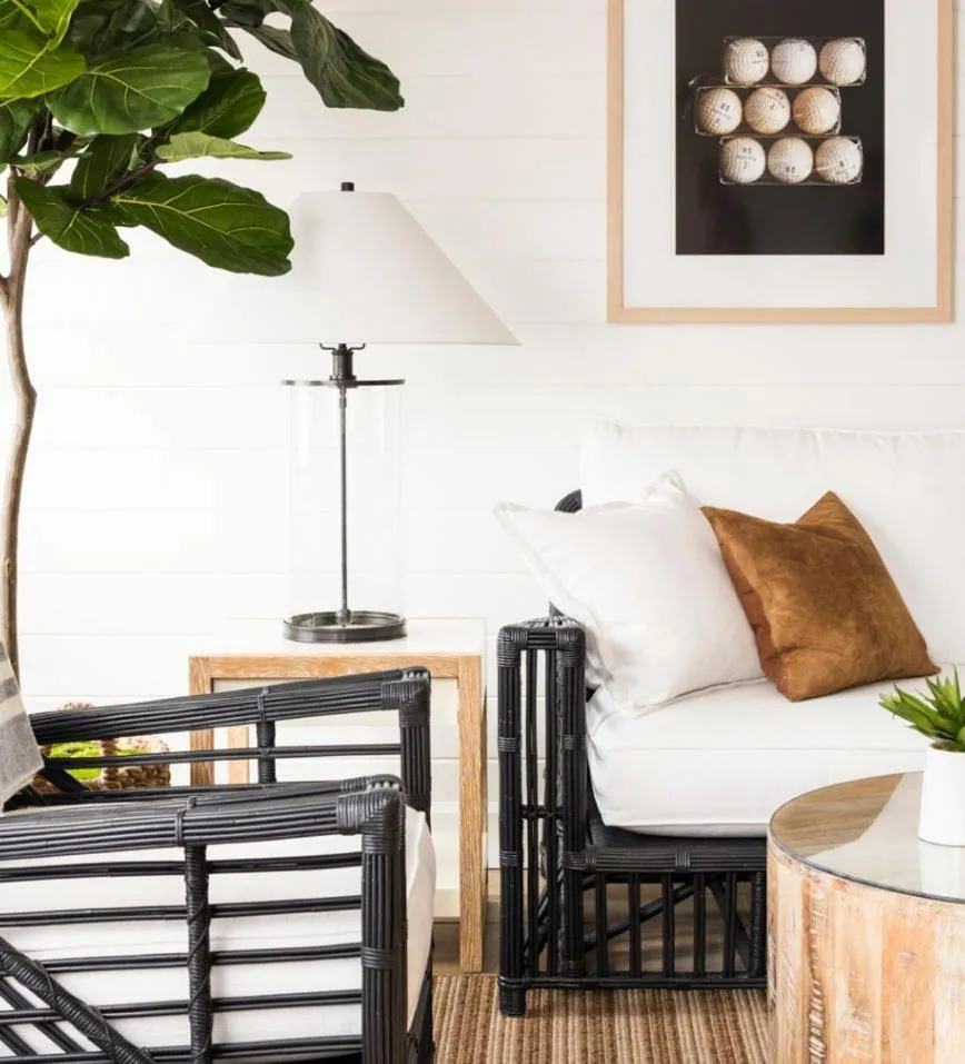 Living room in Inn on the Lakes