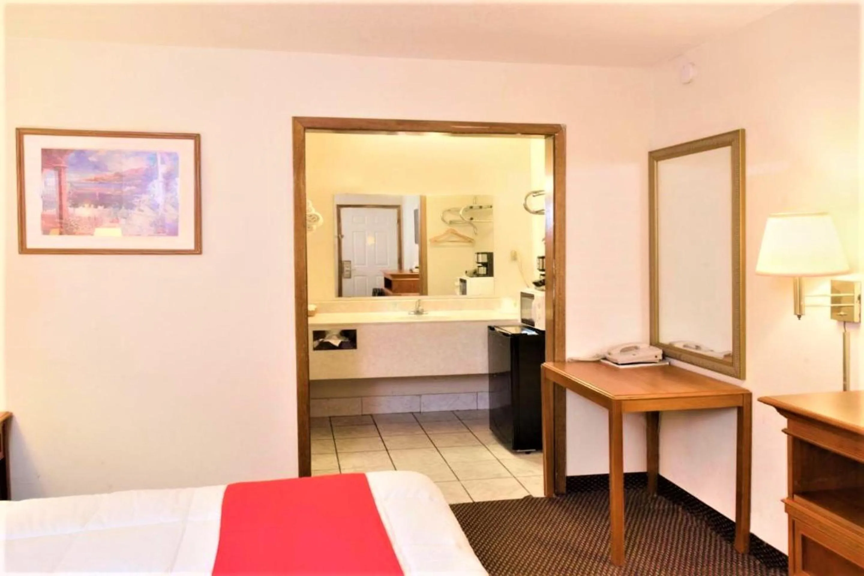 Photo of the whole room, Bed in OYO Hotel Guymon OK US-54