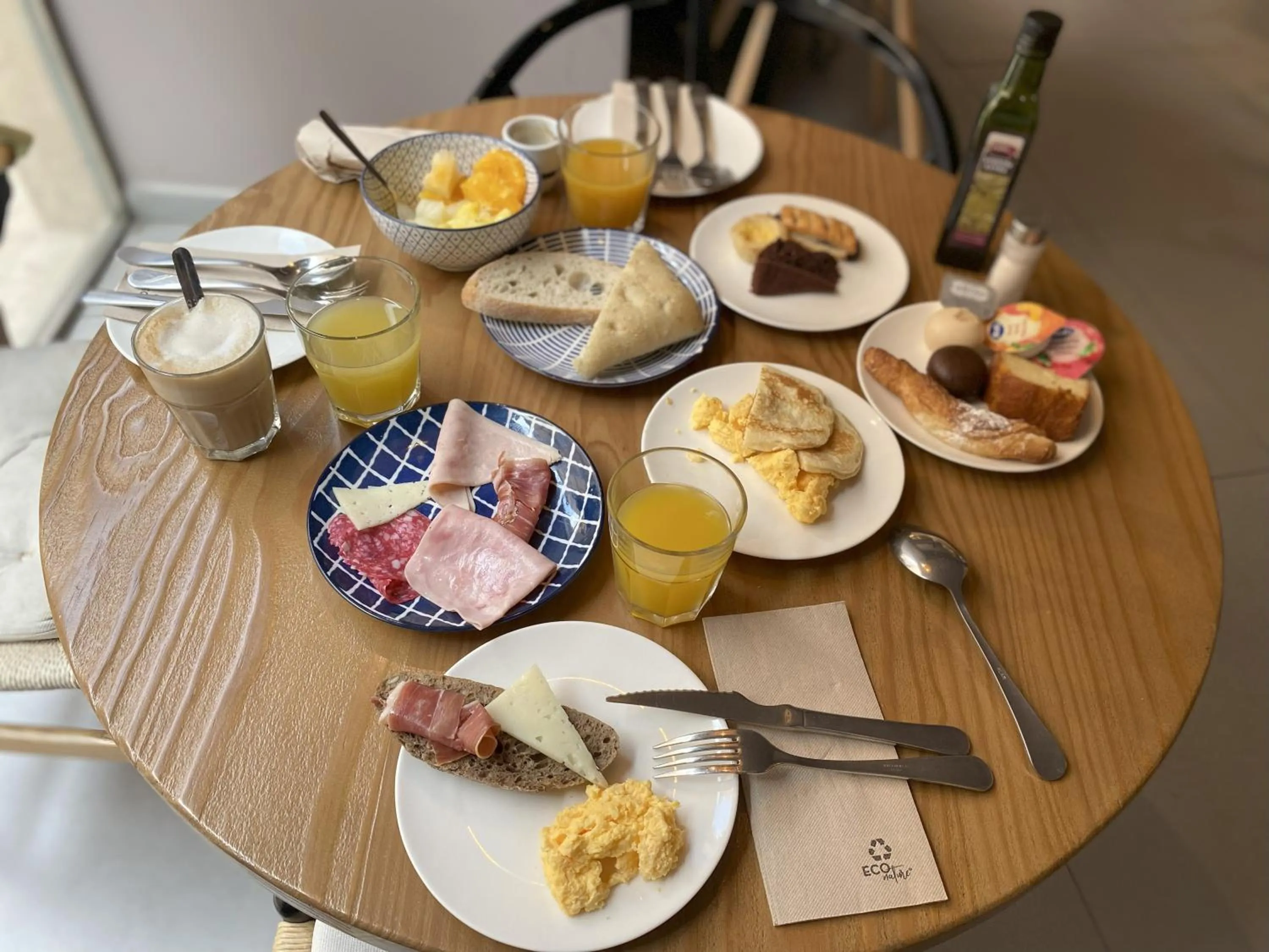 YOU & CO. Quart Boutique