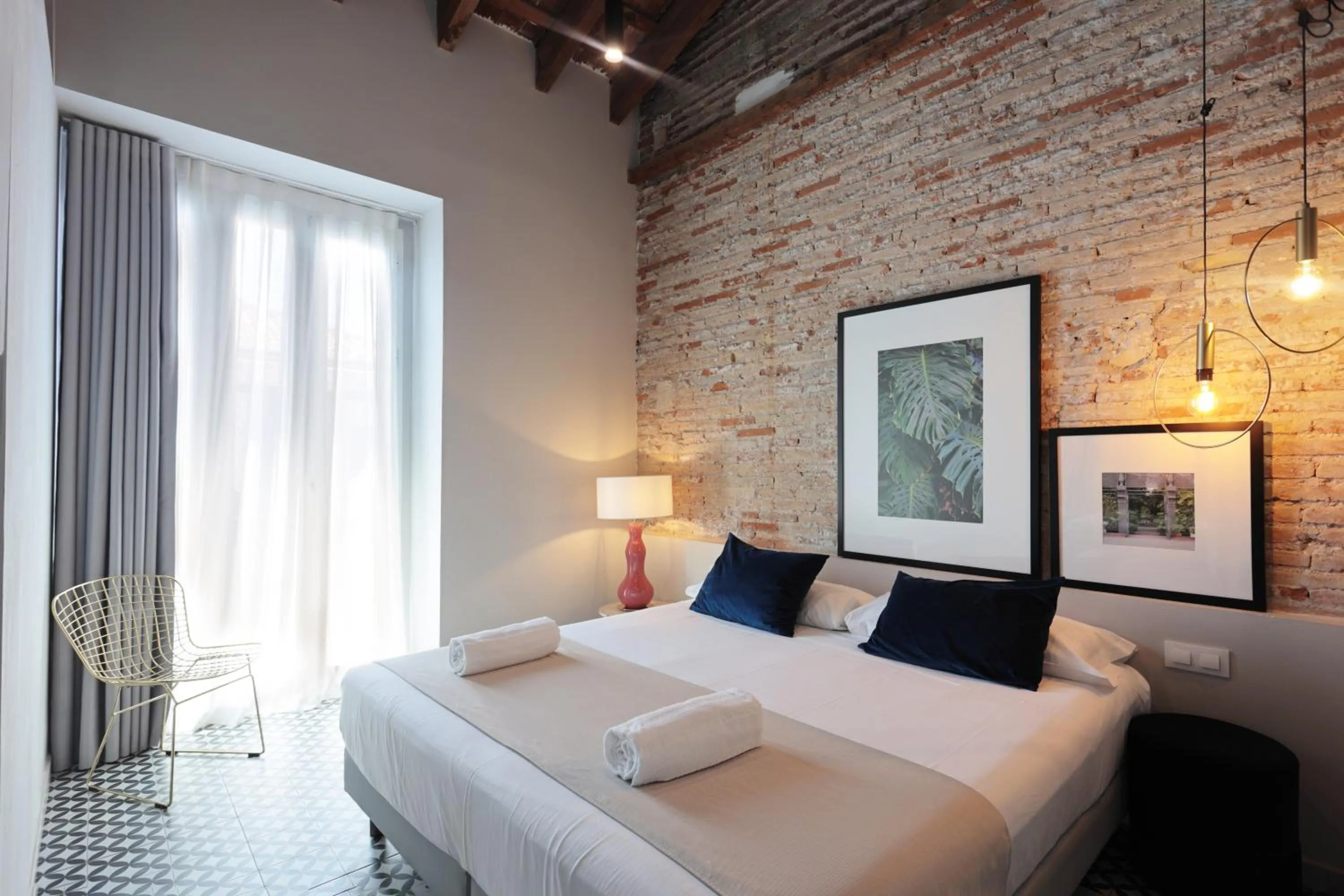 Bed in YOU & CO. Quart Boutique