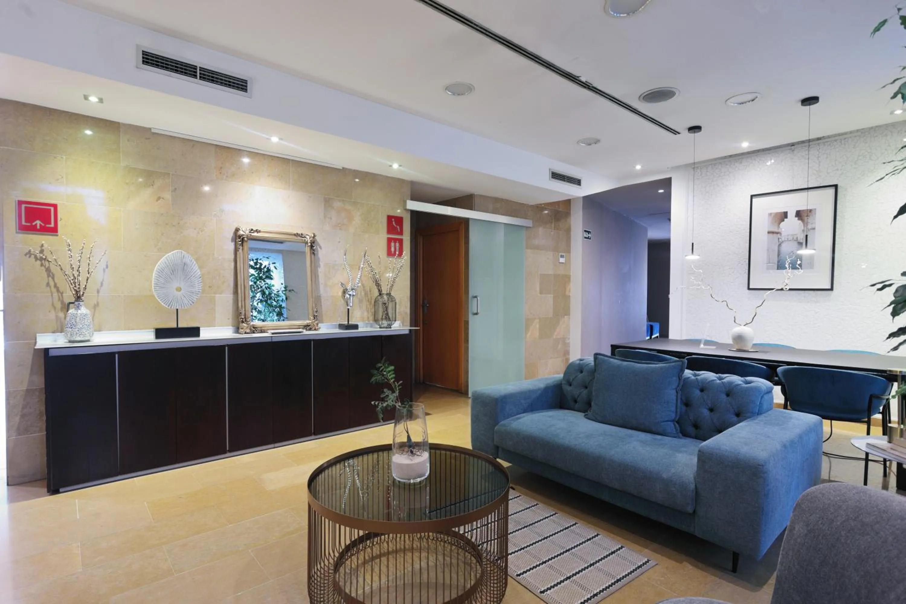 YOU & CO. Quart Boutique