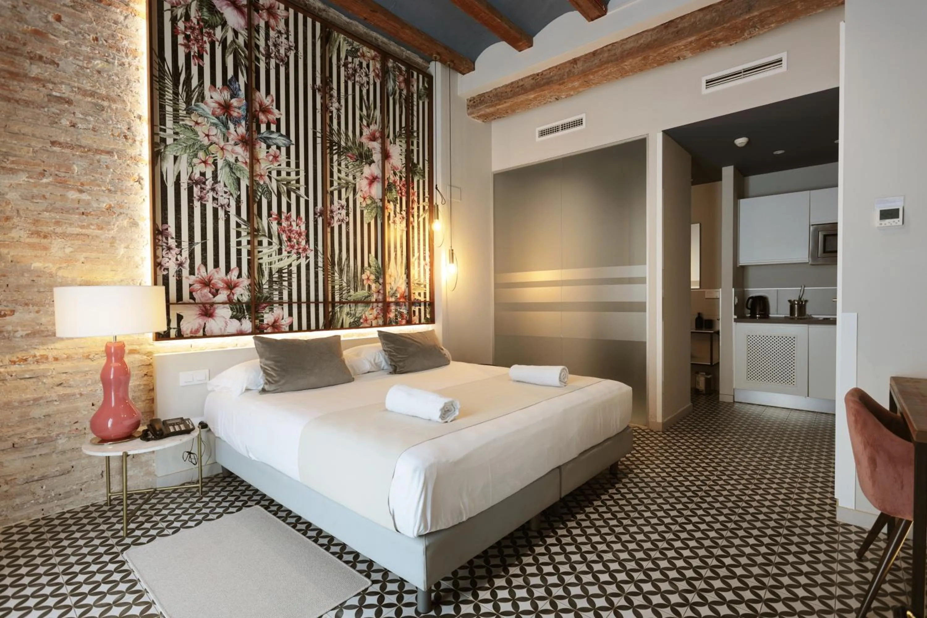 Bed in YOU & CO. Quart Boutique