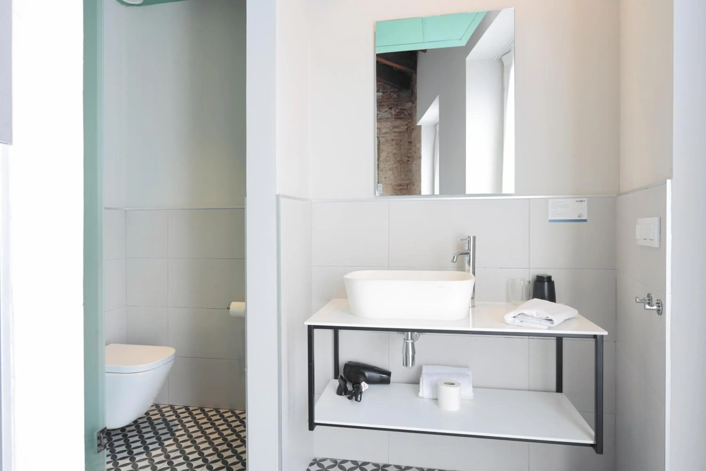 YOU & CO. Quart Boutique