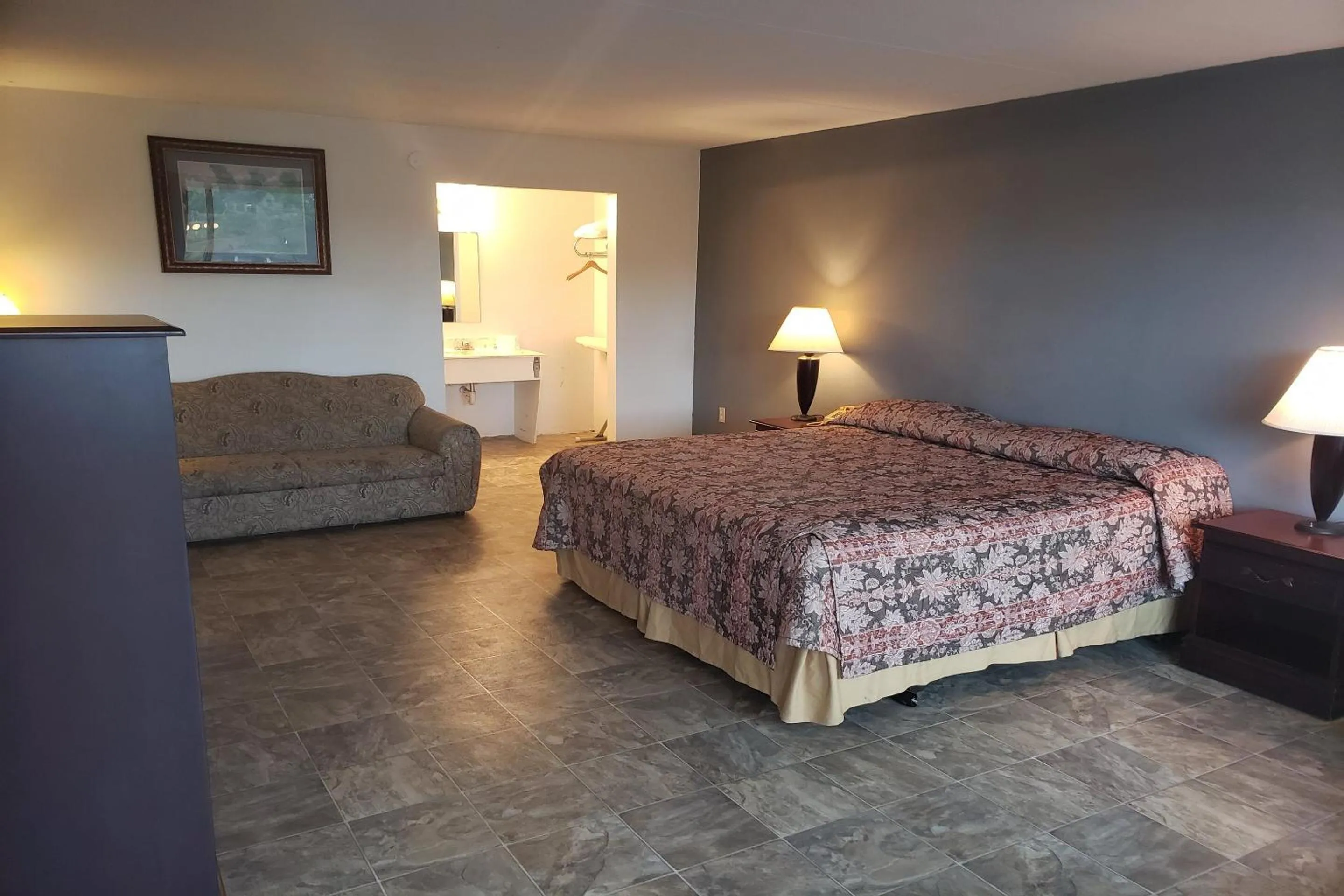 Bedroom, Bed in OYO Hotel Whitely City Hwy 27 KY