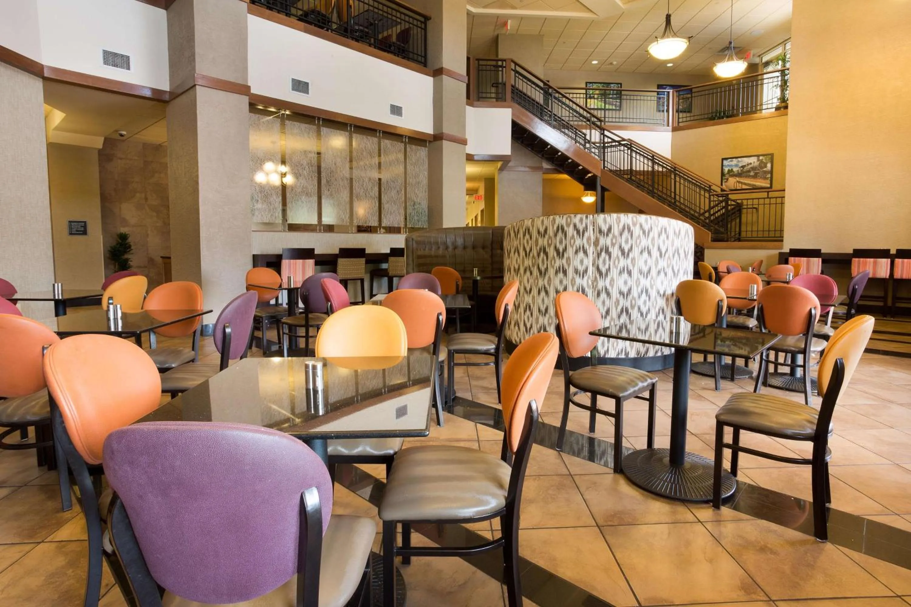 Restaurant/places to eat in Drury Inn & Suites Flagstaff