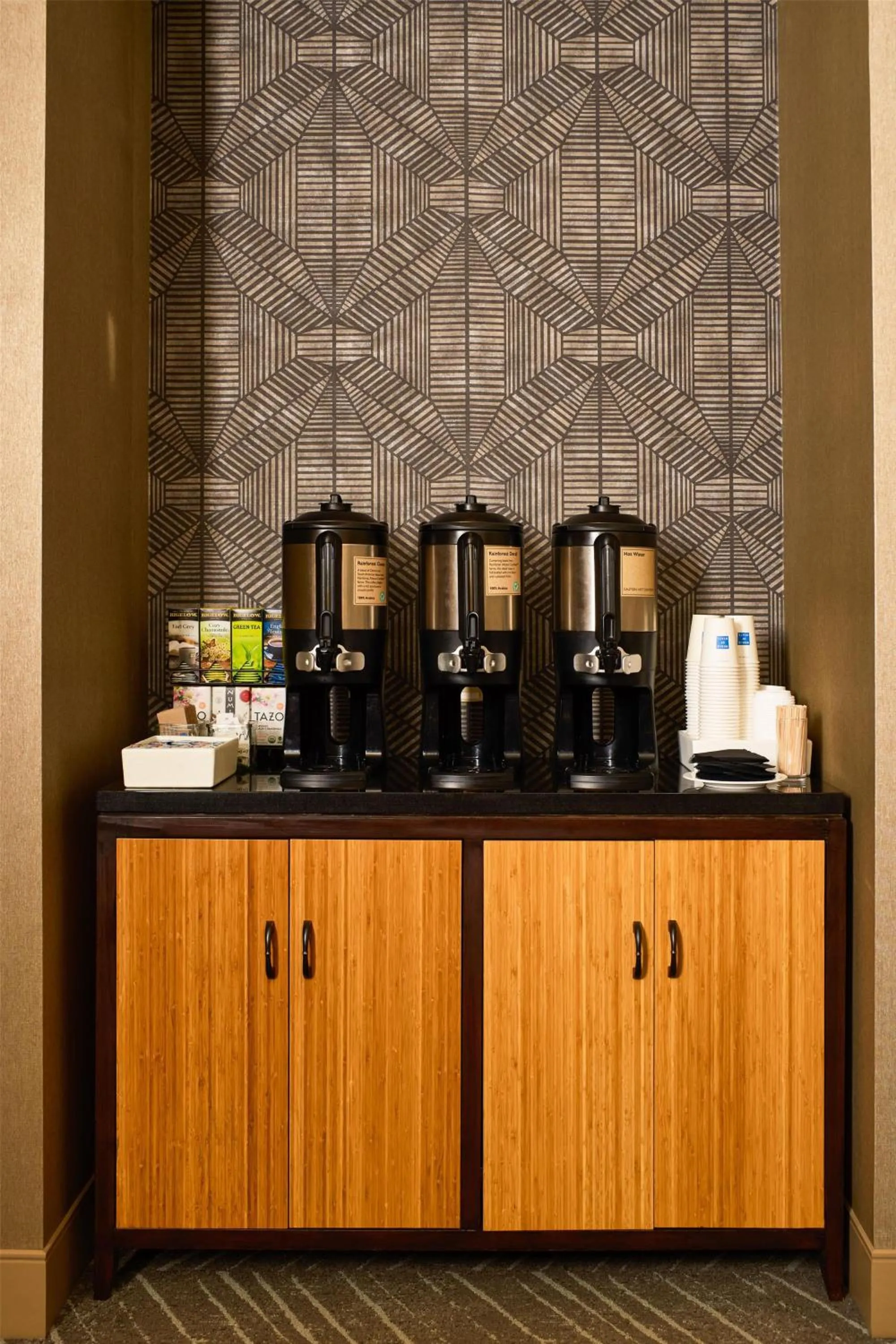 Meeting/conference room in Hyatt House Seattle Bellevue