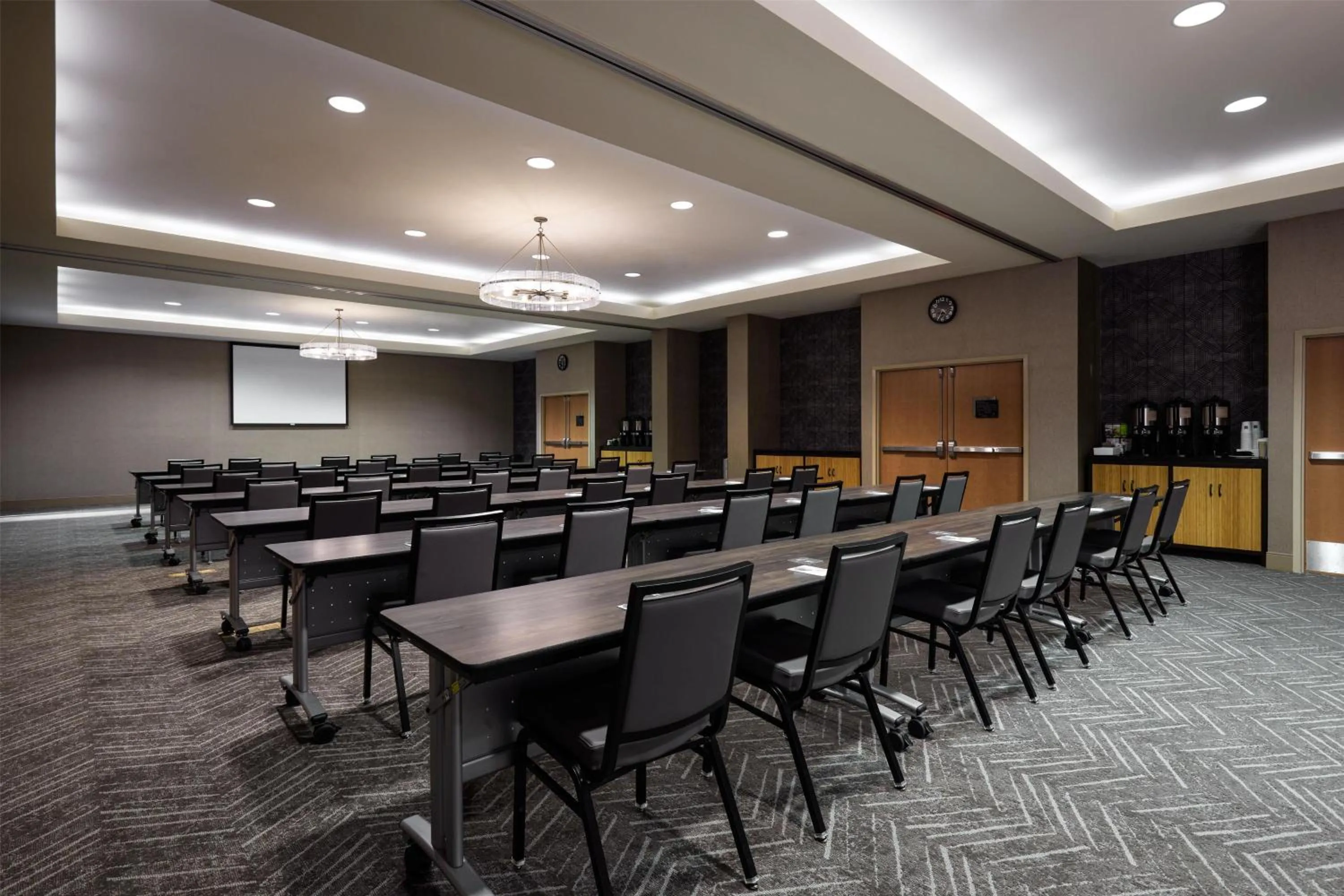 Meeting/conference room in Hyatt House Seattle Bellevue