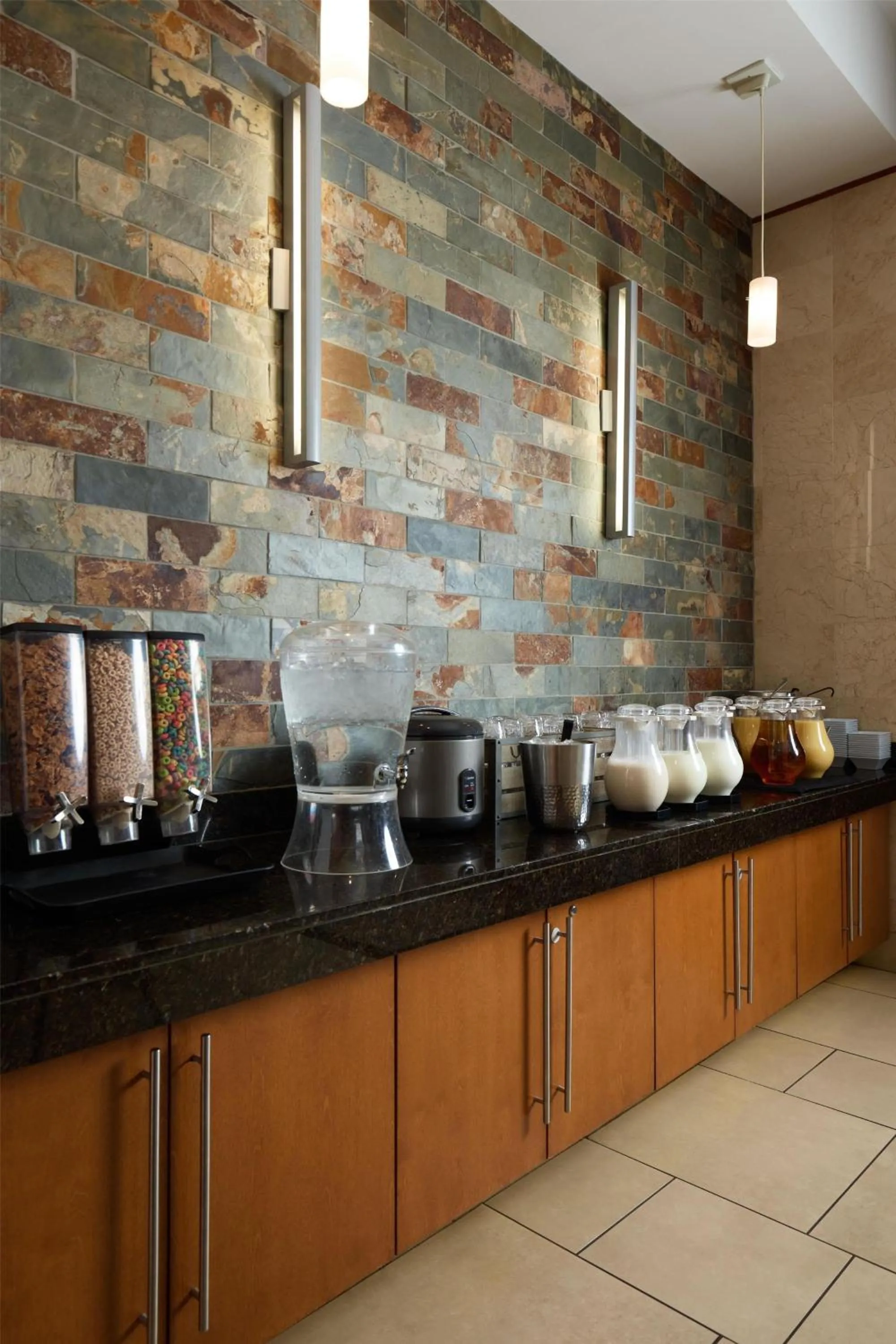 Breakfast in Hyatt House Seattle Bellevue