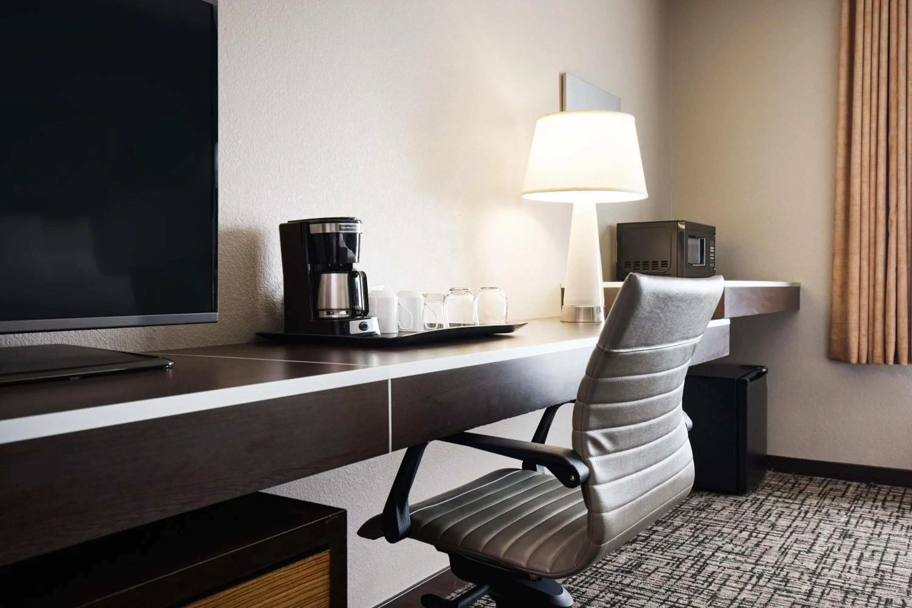 Bedroom in Hyatt House Seattle Bellevue