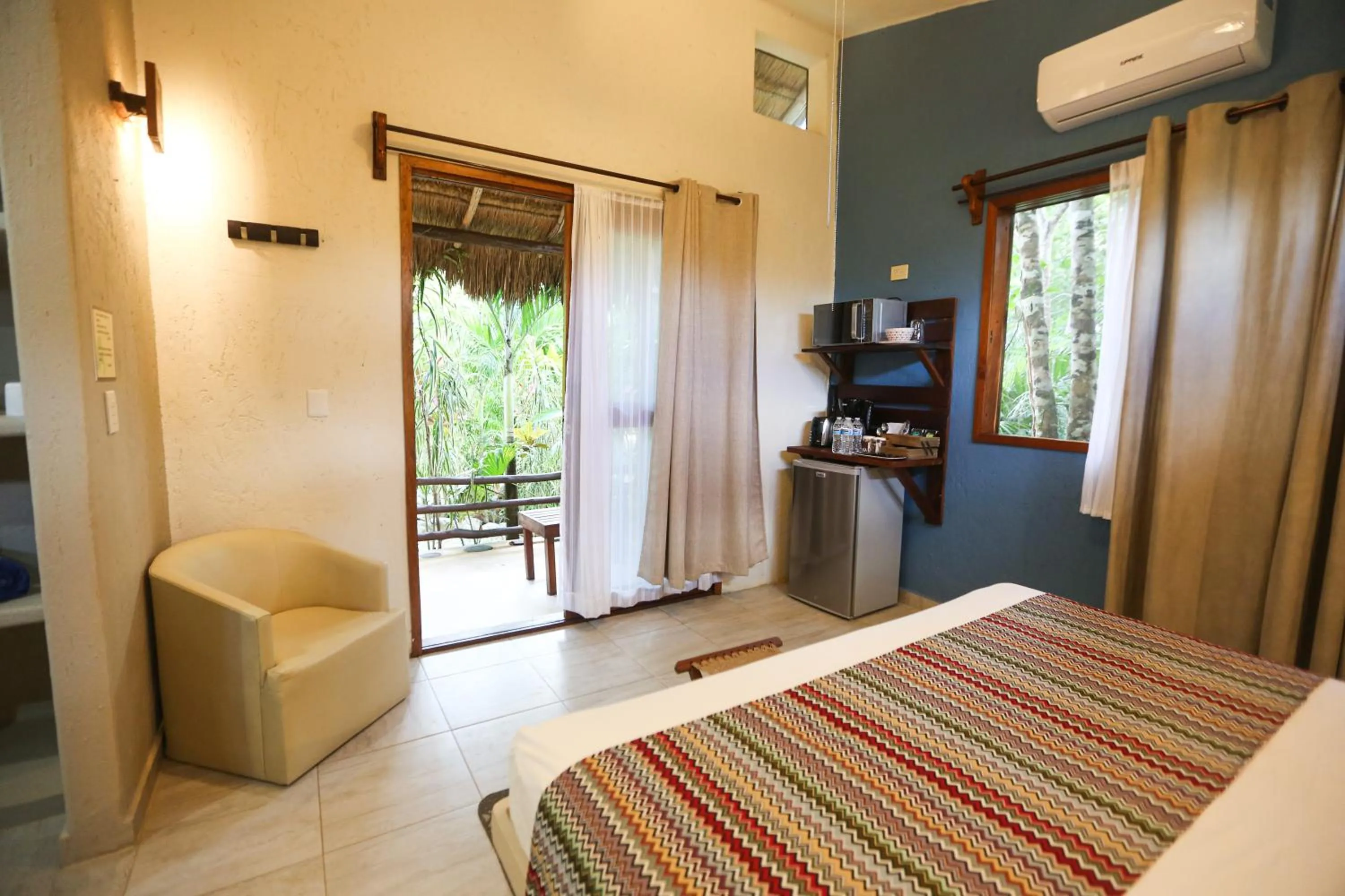 Bedroom, Bed in ALDEA JO-YAH