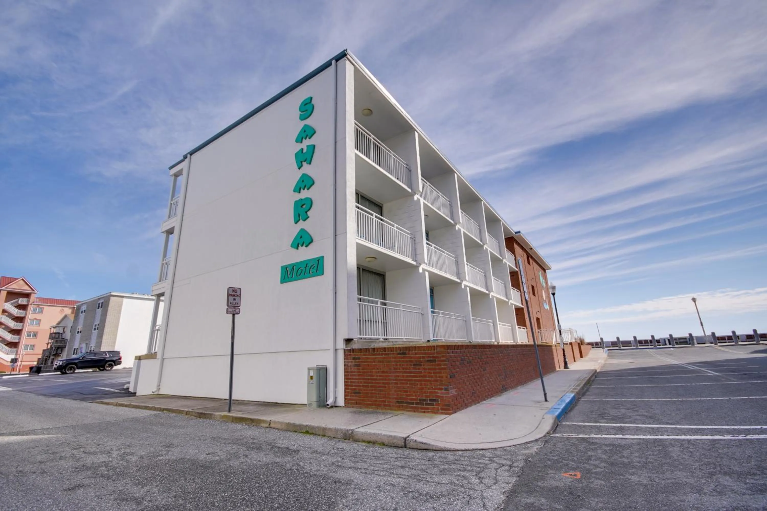 Property building in Sahara Motel