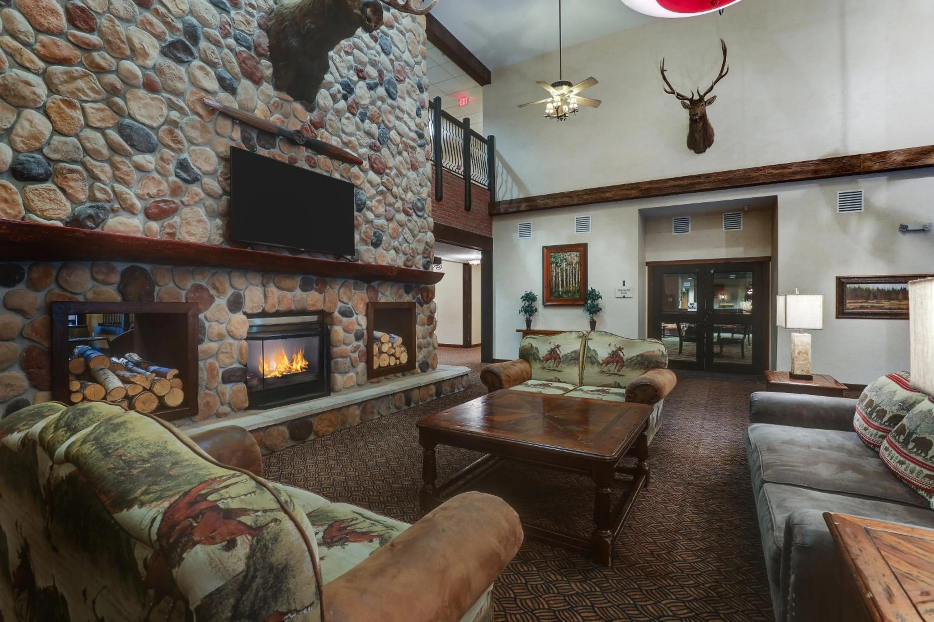 Lobby or reception in Stoney Creek Hotel Sioux City