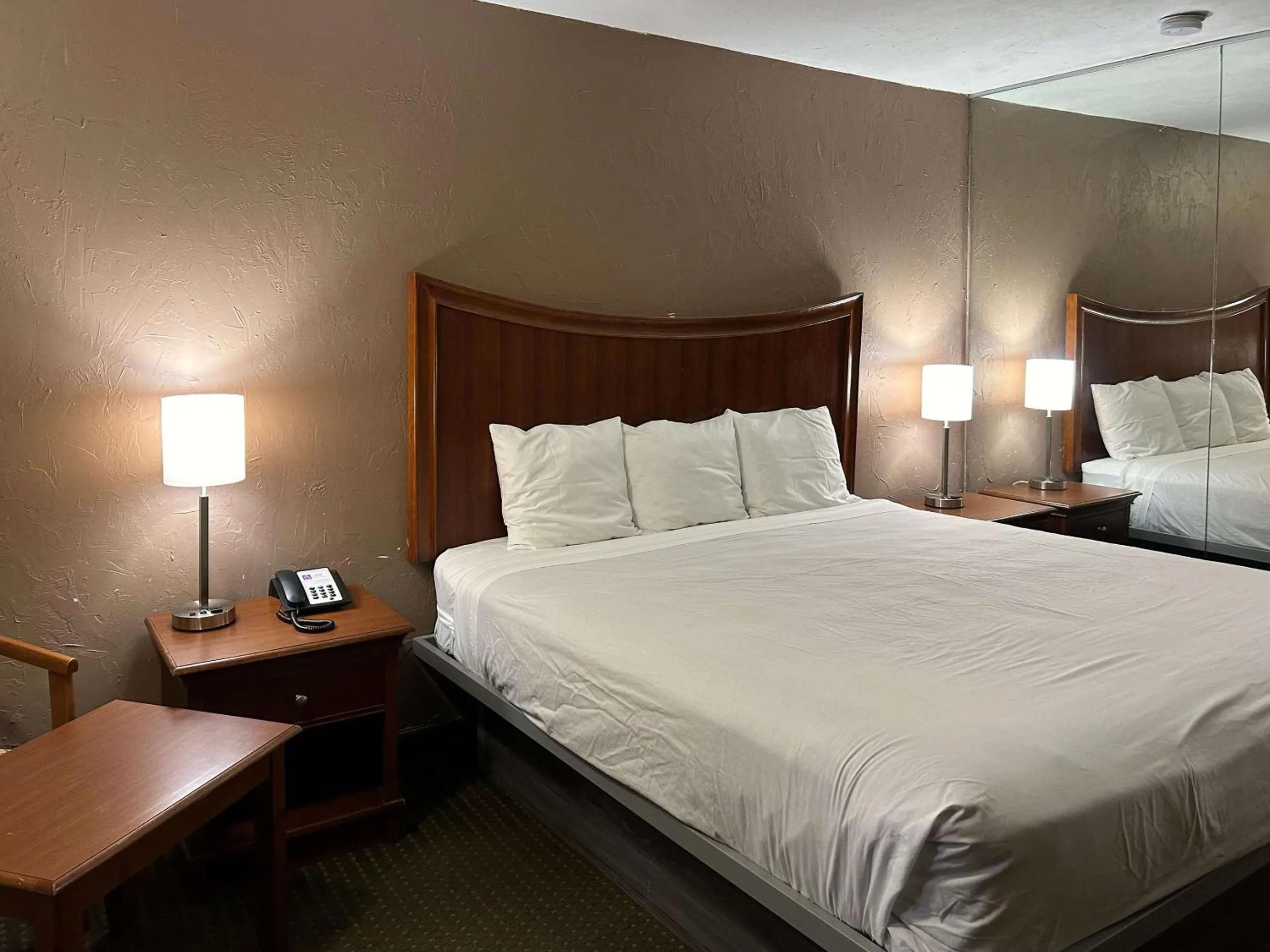 Bedroom, Bed in Motel 6 Ada OK