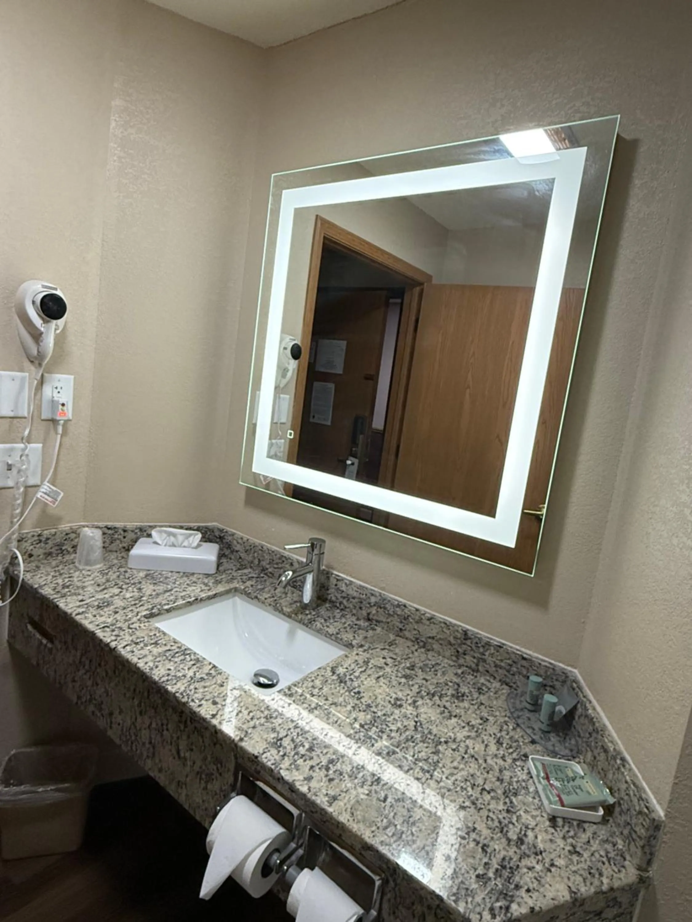 Bathroom in Best Western Dodgeville Inn & Suites