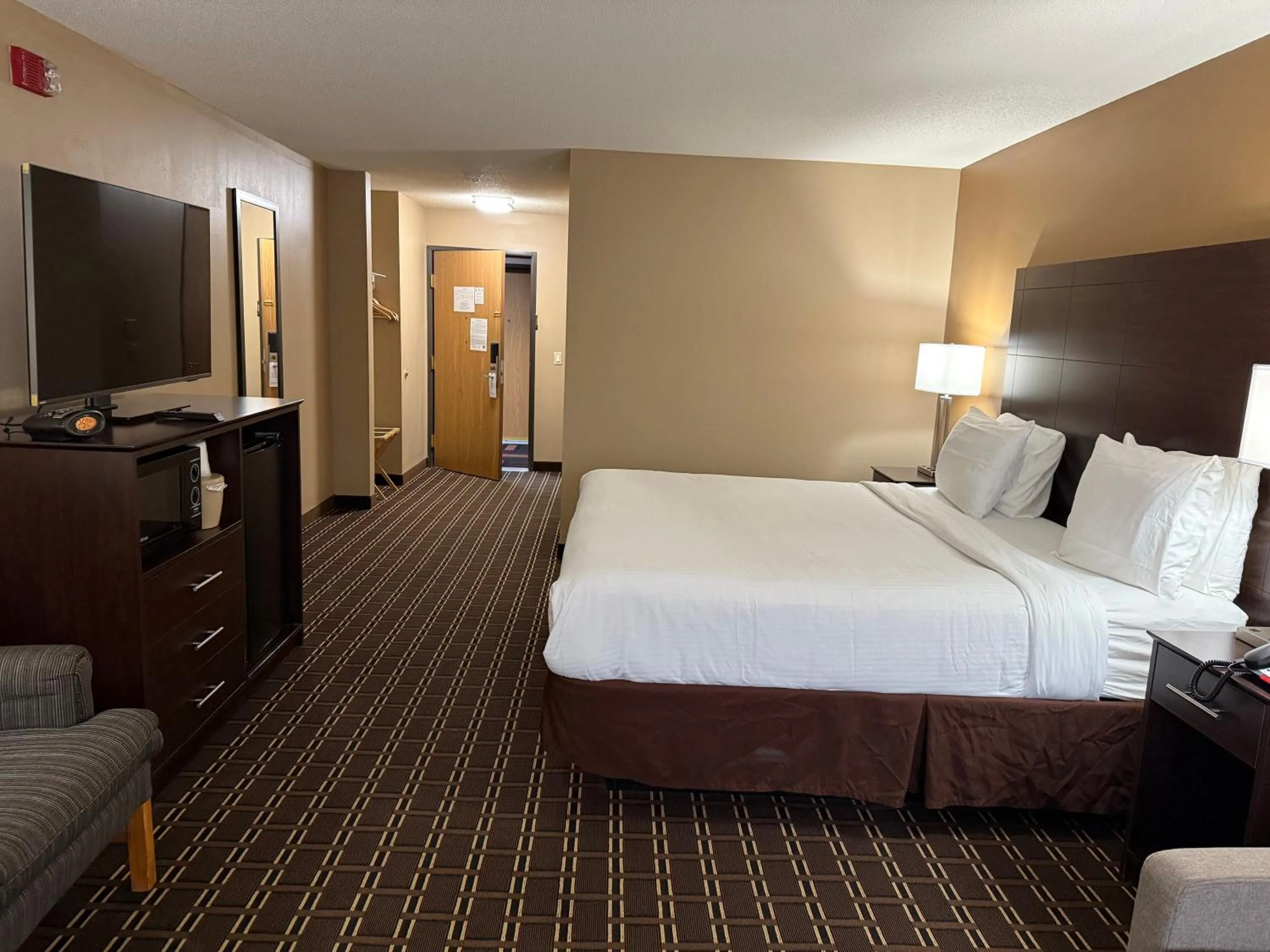 Bed in Best Western Dodgeville Inn & Suites