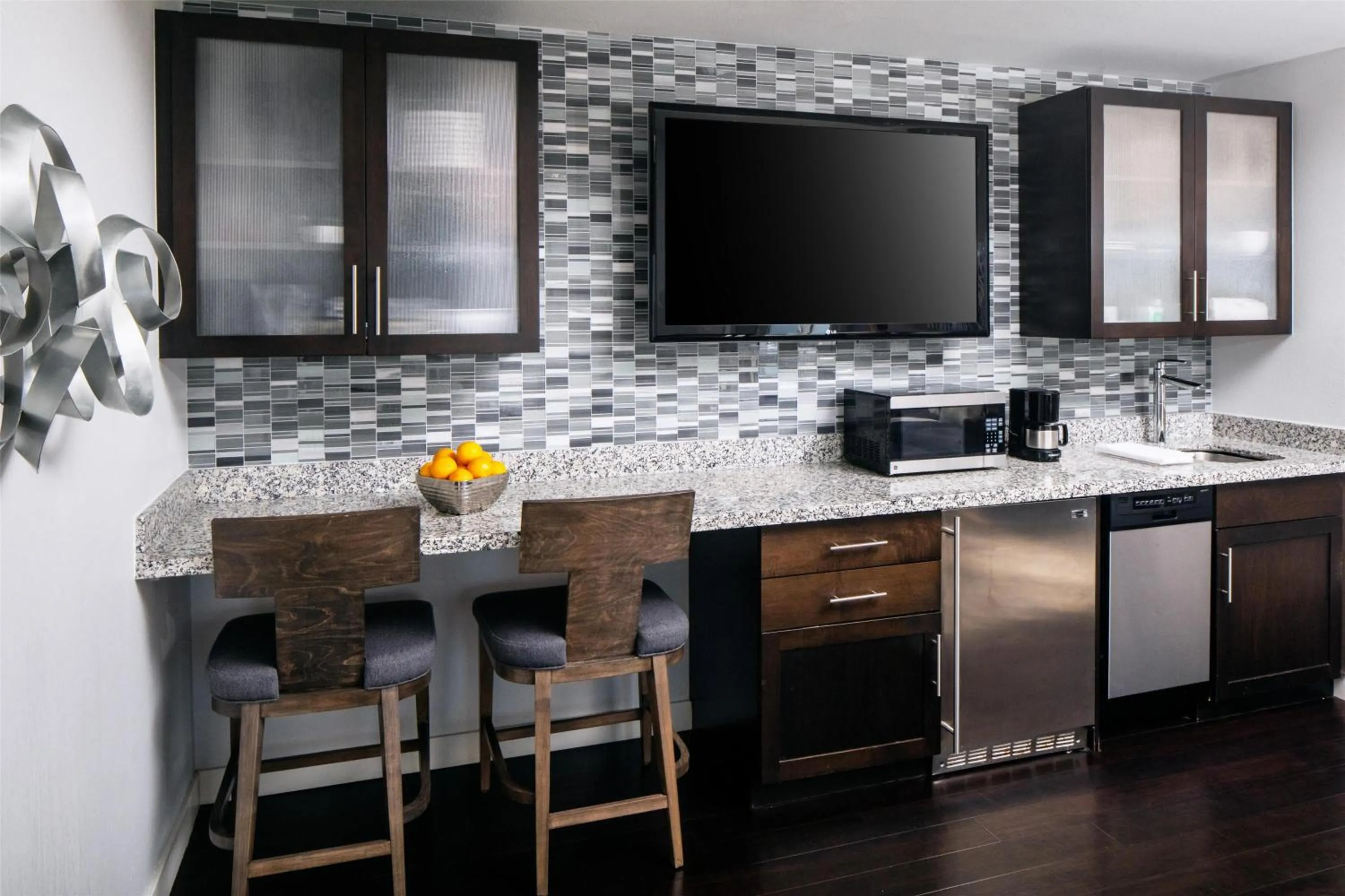 Photo of the whole room in Hyatt House Charlotte Center City