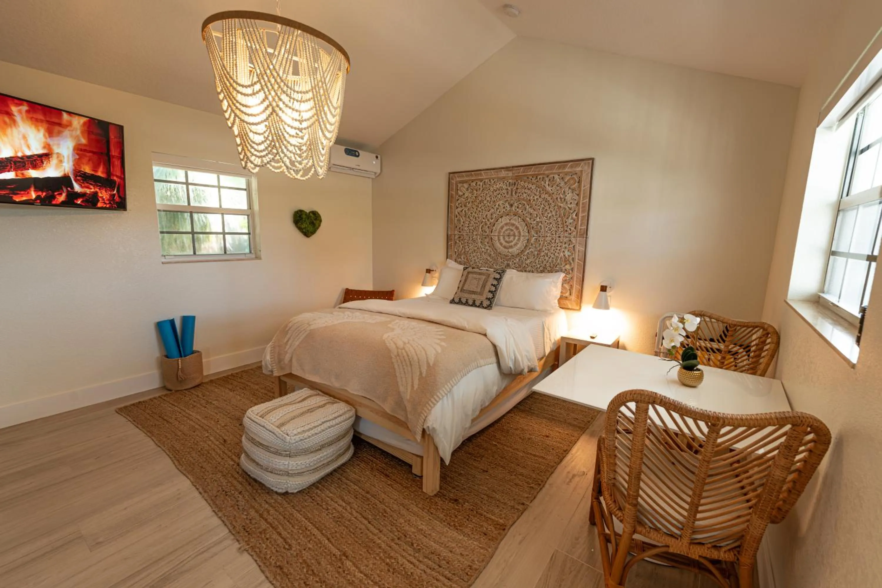 Bedroom, Bed in Seahorse Beach Bungalows