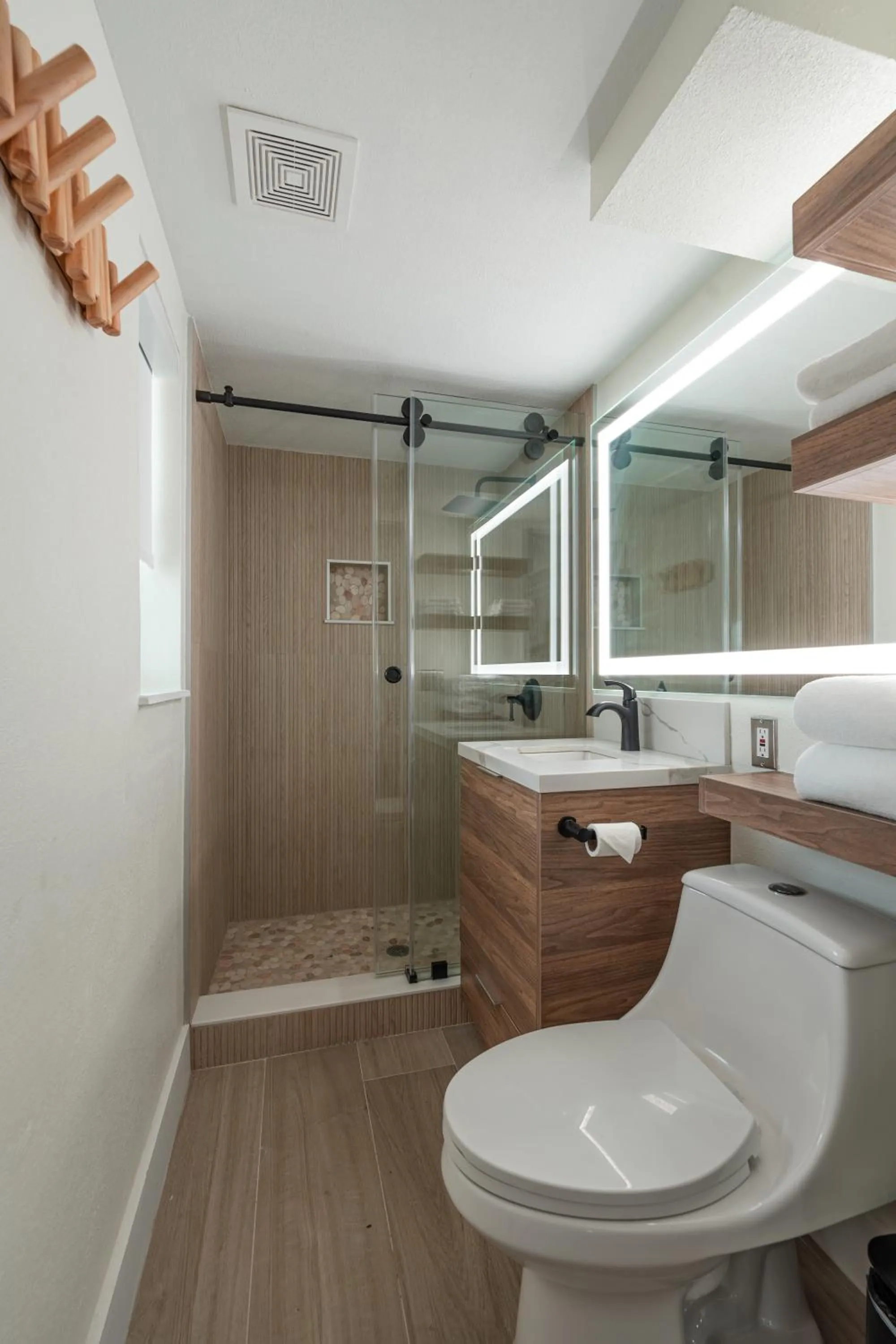 Bathroom in Seahorse Beach Bungalows