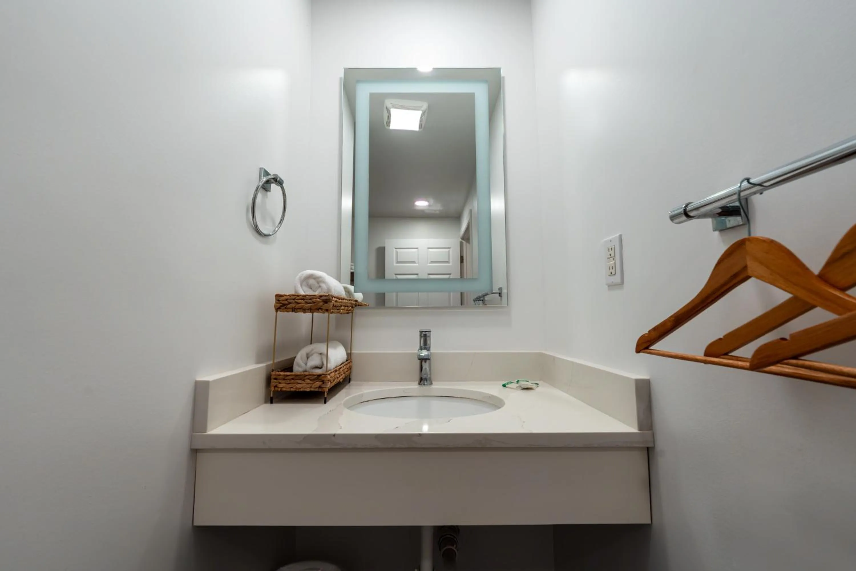Bathroom in Seahorse Beach Bungalows