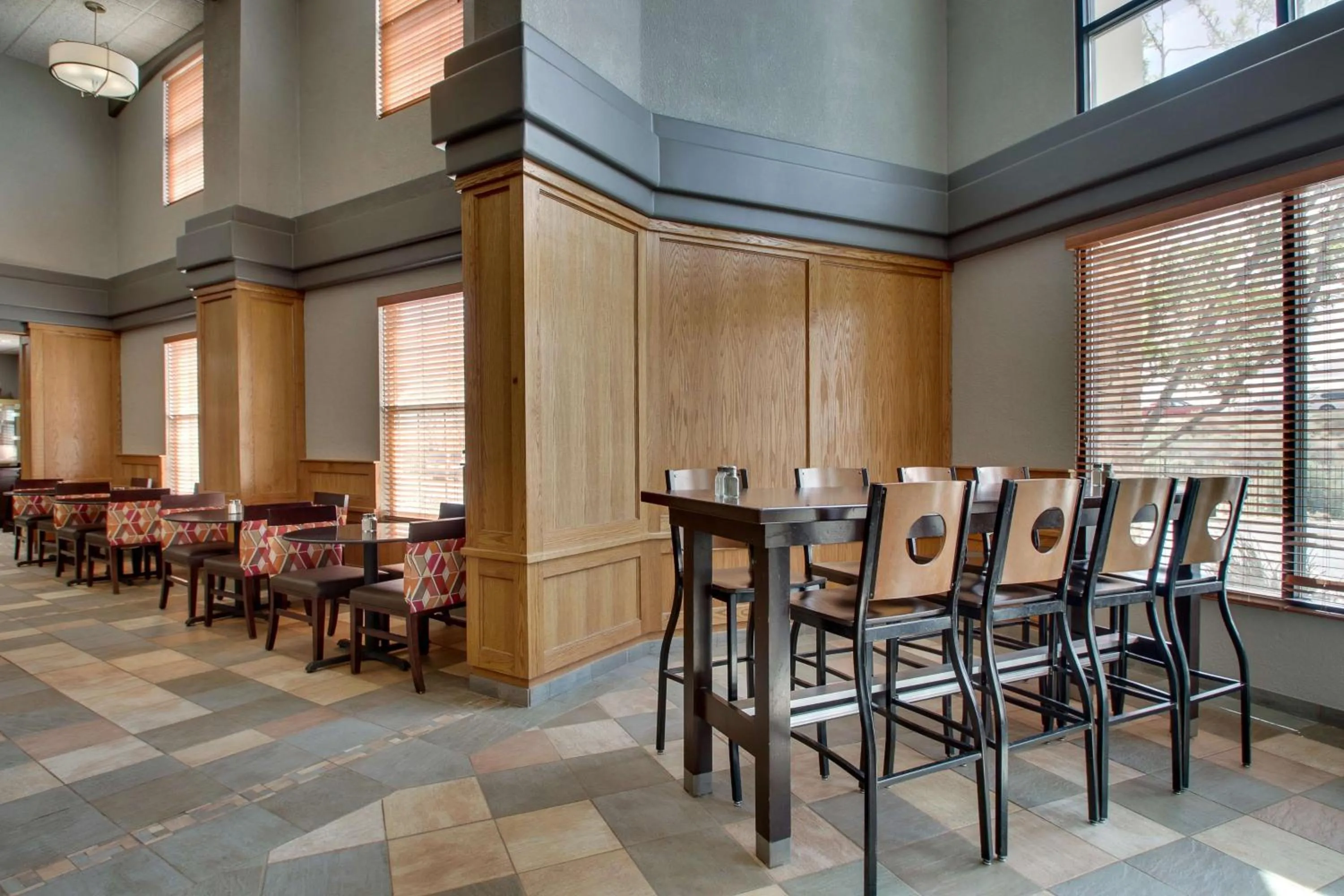 Restaurant/places to eat in Drury Inn & Suites Albuquerque North