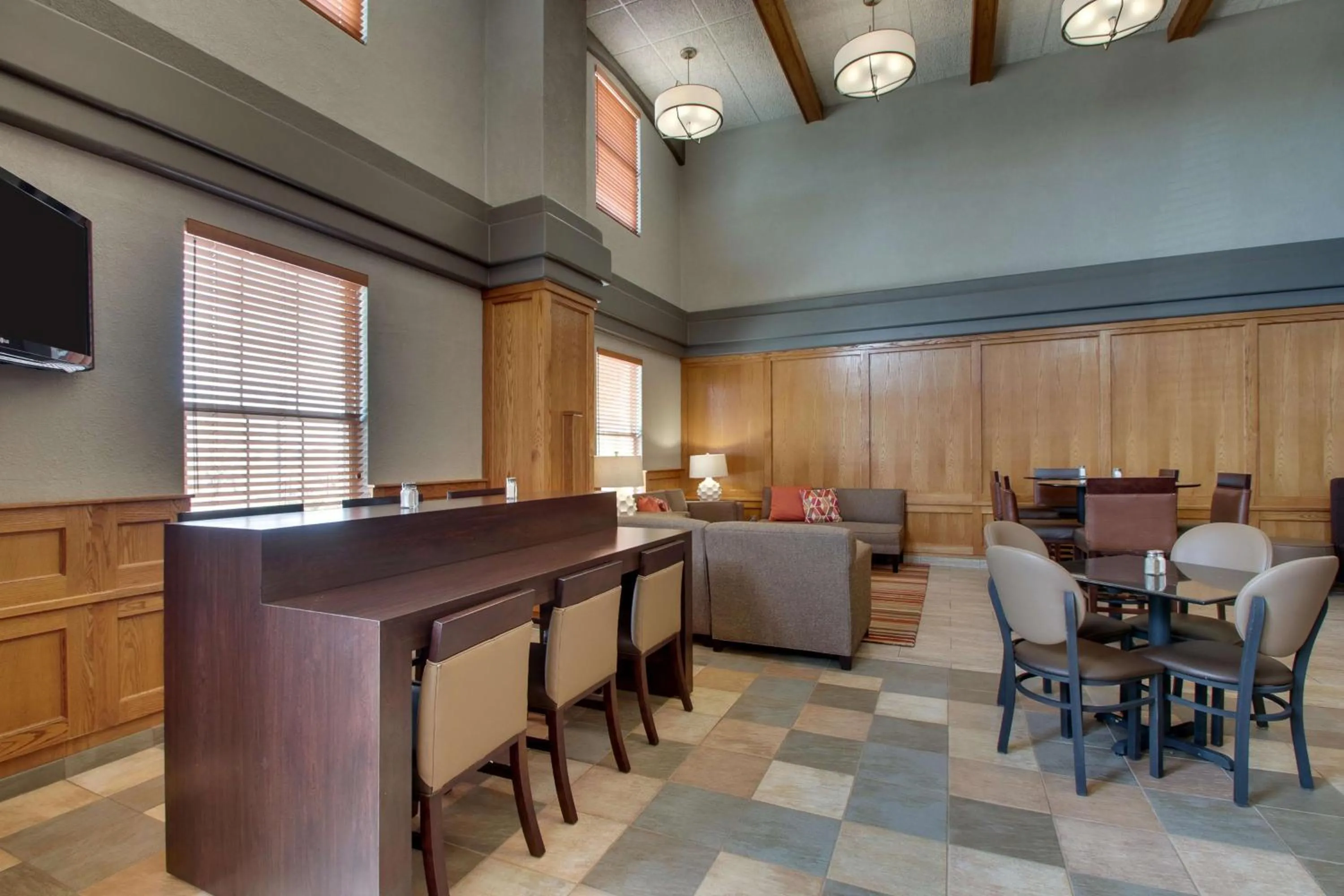 Restaurant/places to eat in Drury Inn & Suites Albuquerque North