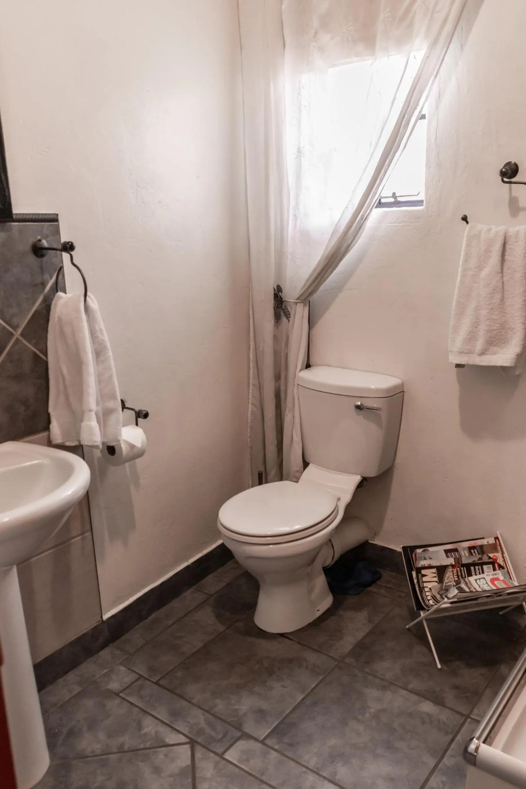 Toilet in Bastille de Blignaut B&B