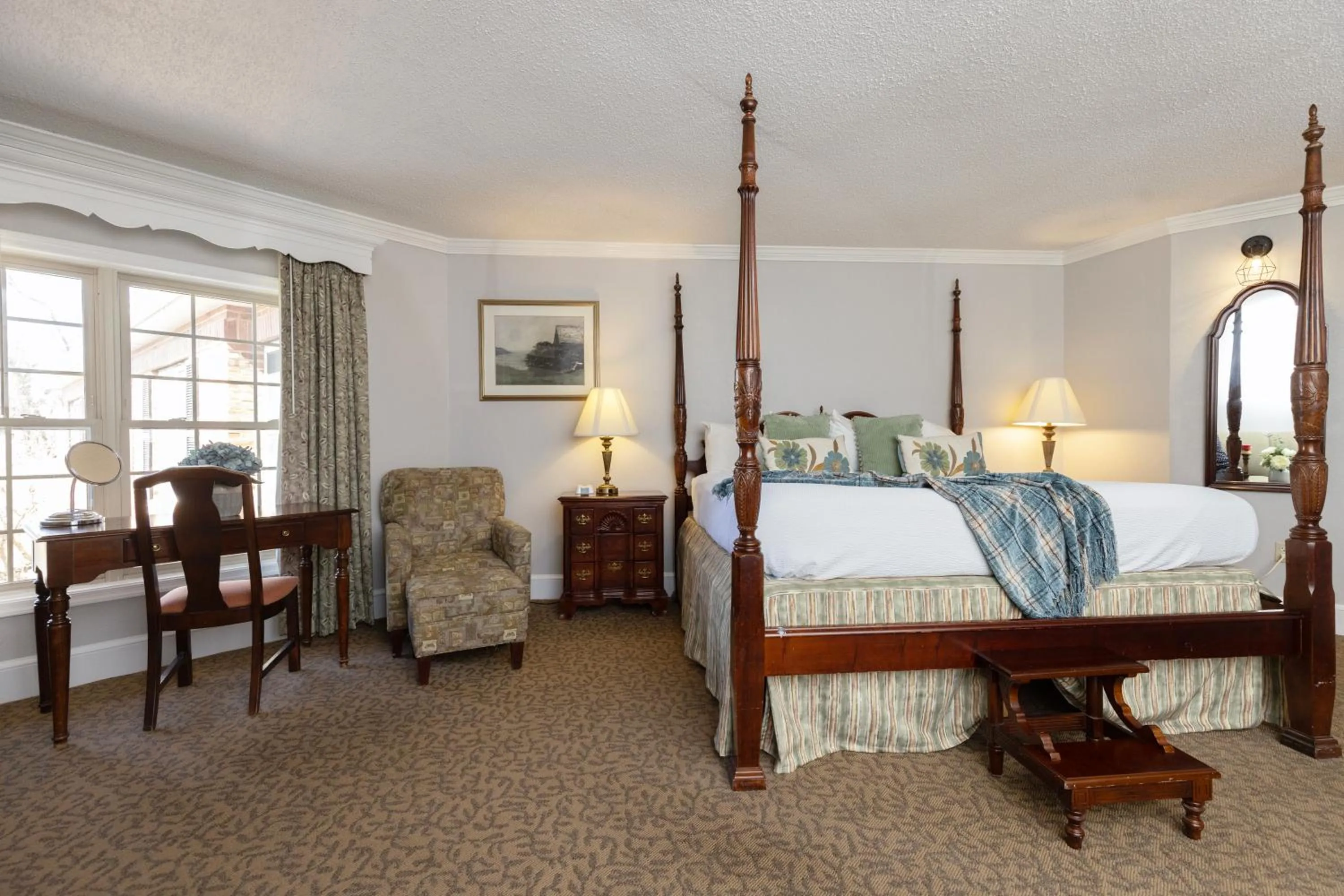 Bed in Brandywine River Hotel