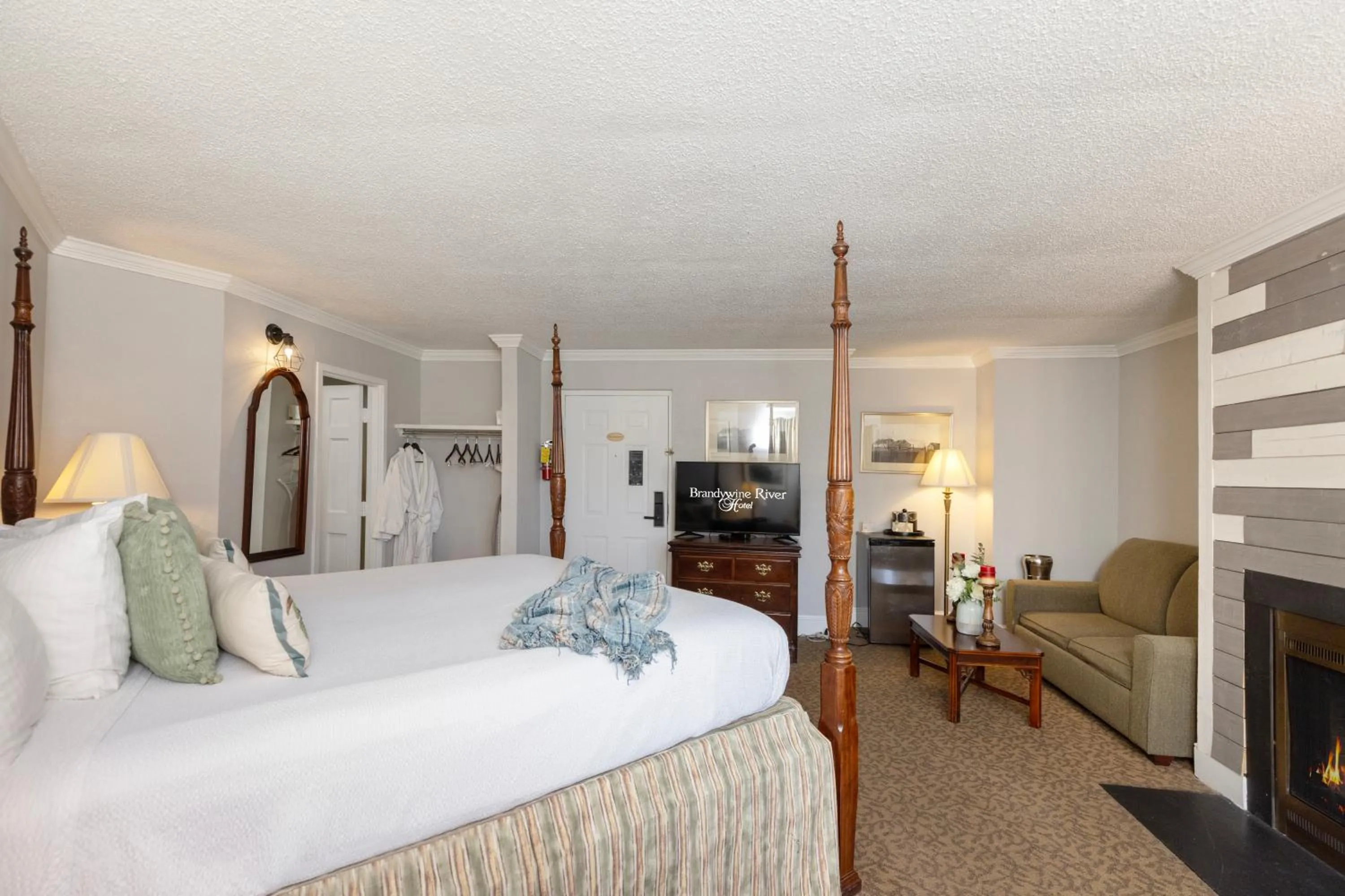 TV and multimedia, Bed in Brandywine River Hotel