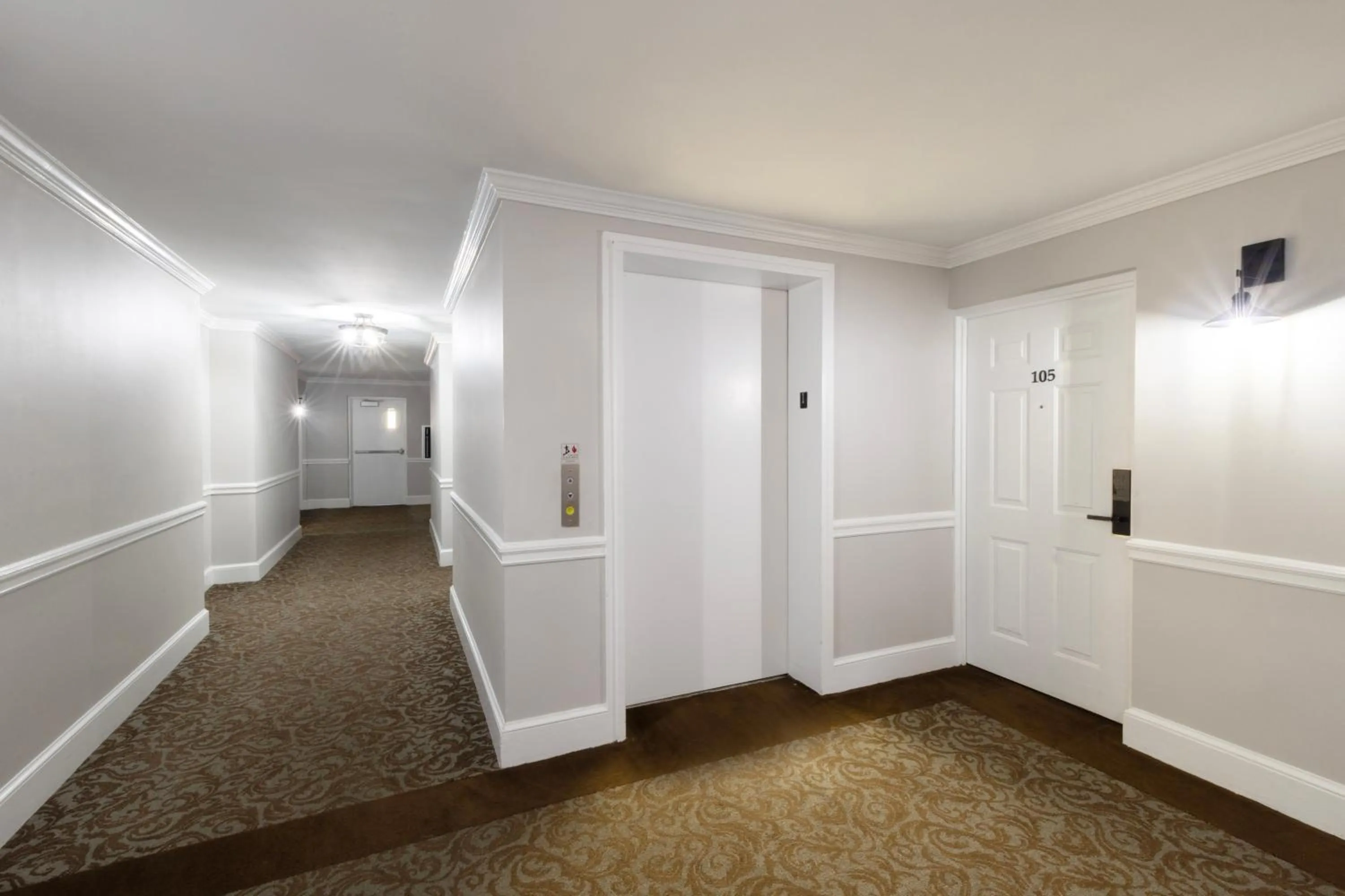 elevator in Brandywine River Hotel