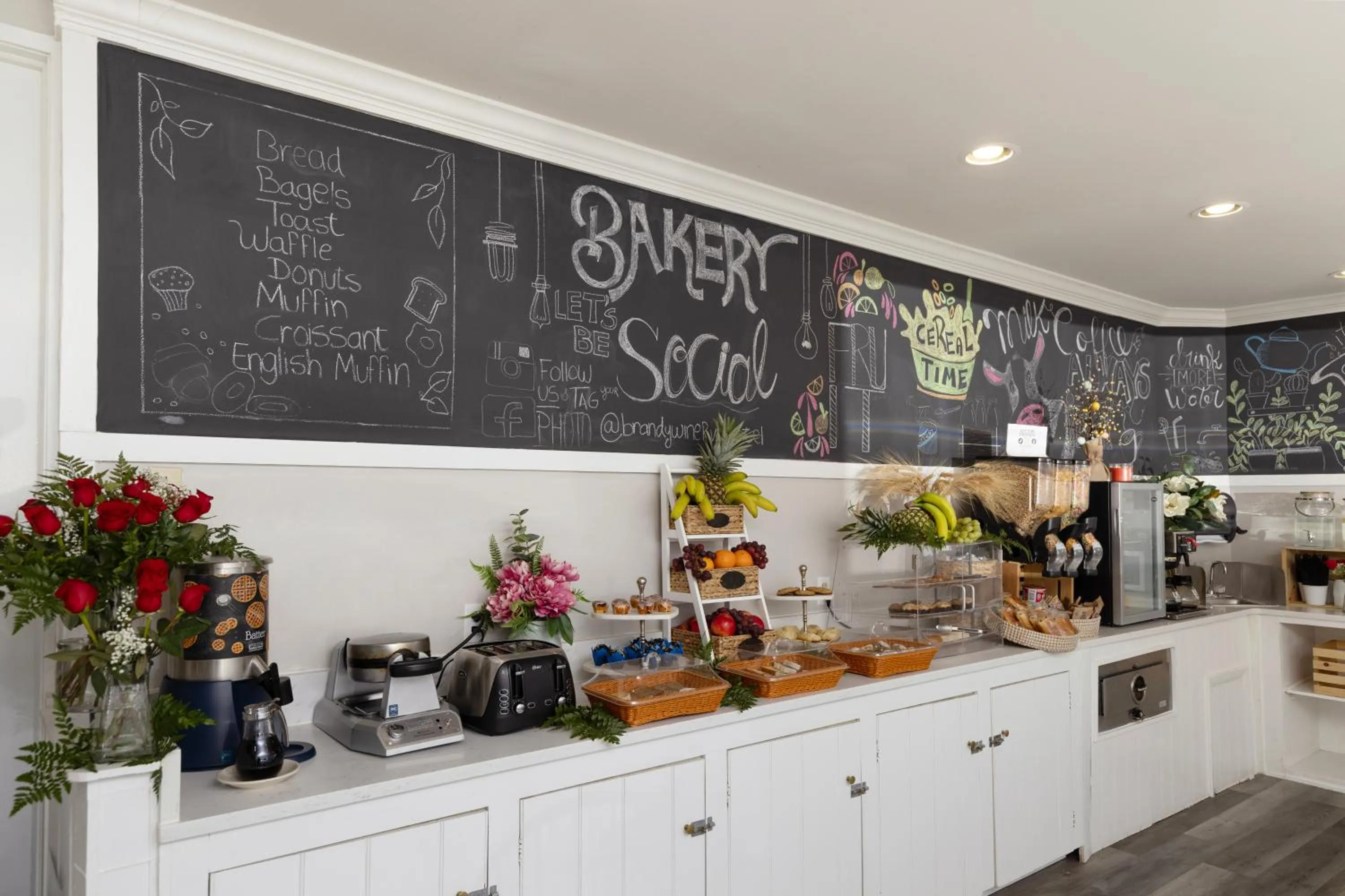 Coffee/tea facilities in Brandywine River Hotel