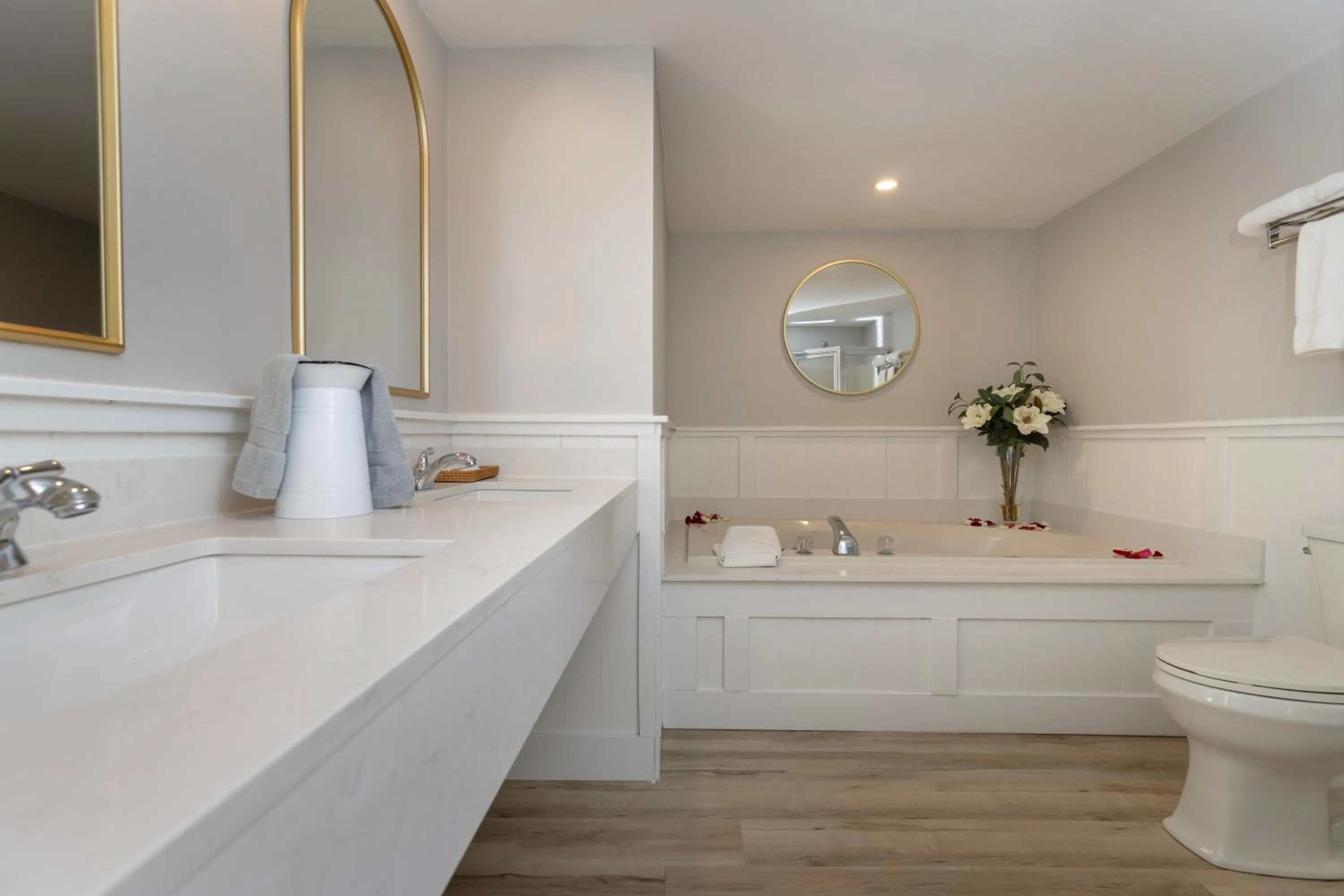 Toilet in Brandywine River Hotel