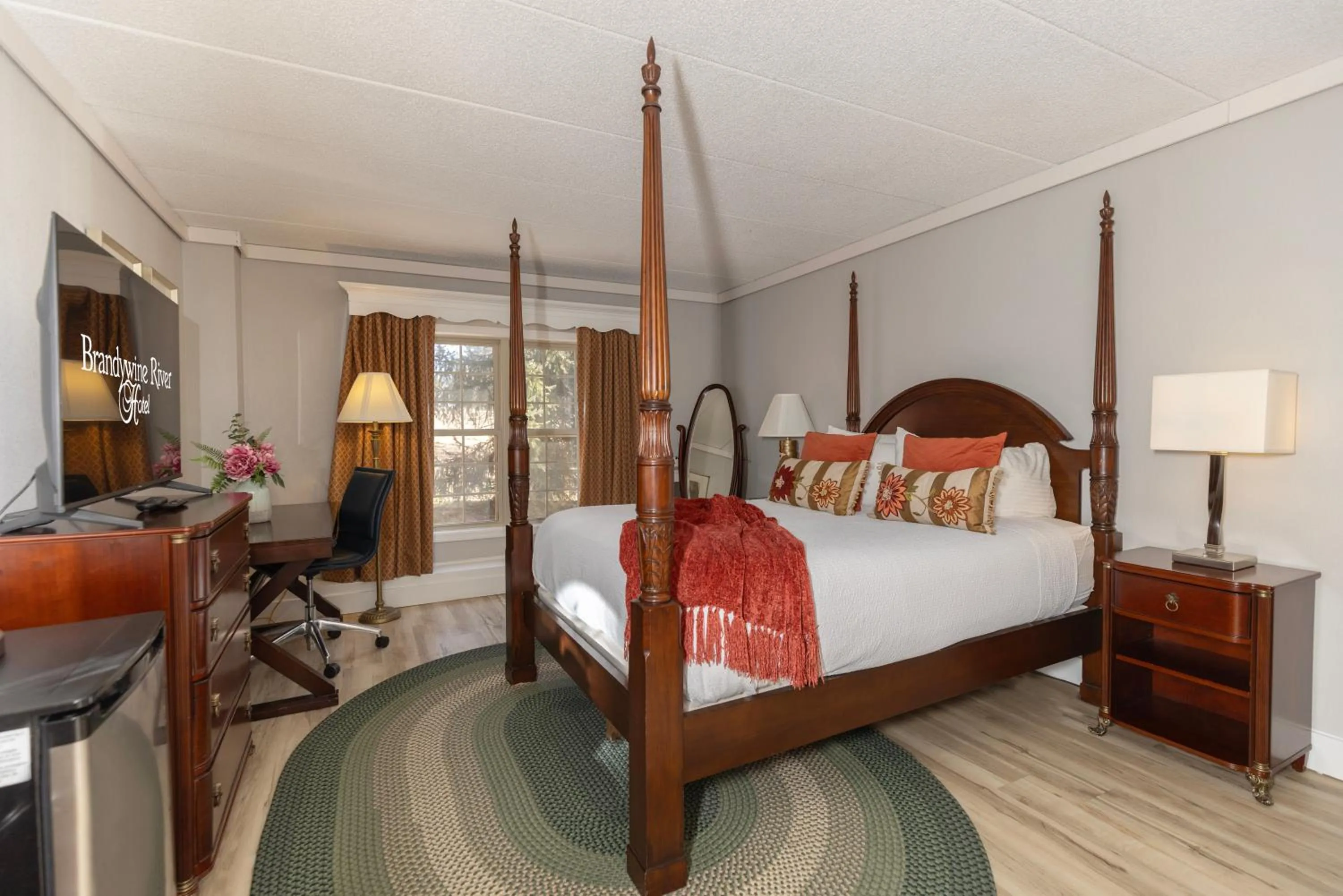 Bed in Brandywine River Hotel