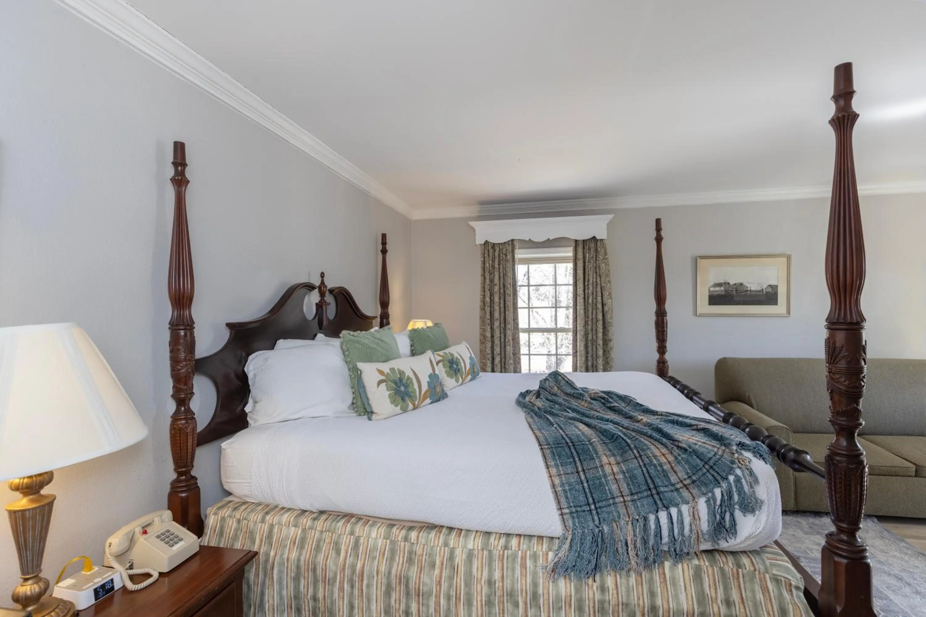 Bed in Brandywine River Hotel