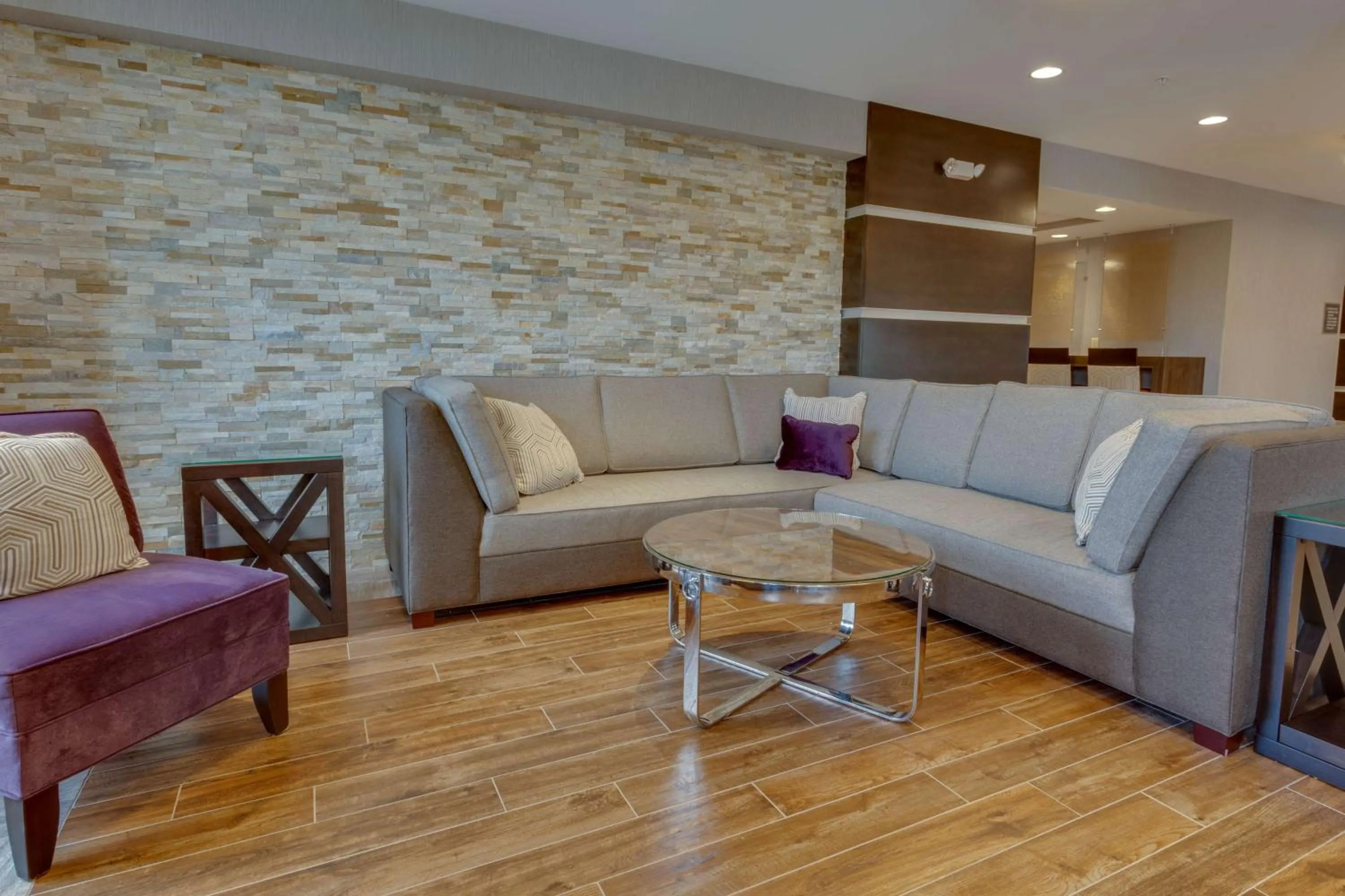 Lobby or reception in Drury Inn & Suites Overland Park