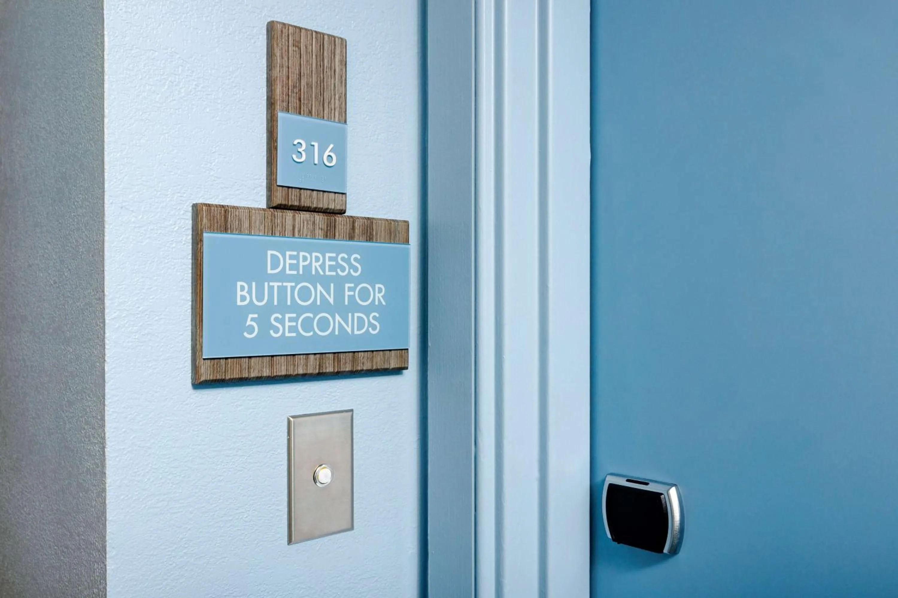 Bedroom in Hilton Garden Inn Ocean City Oceanfront