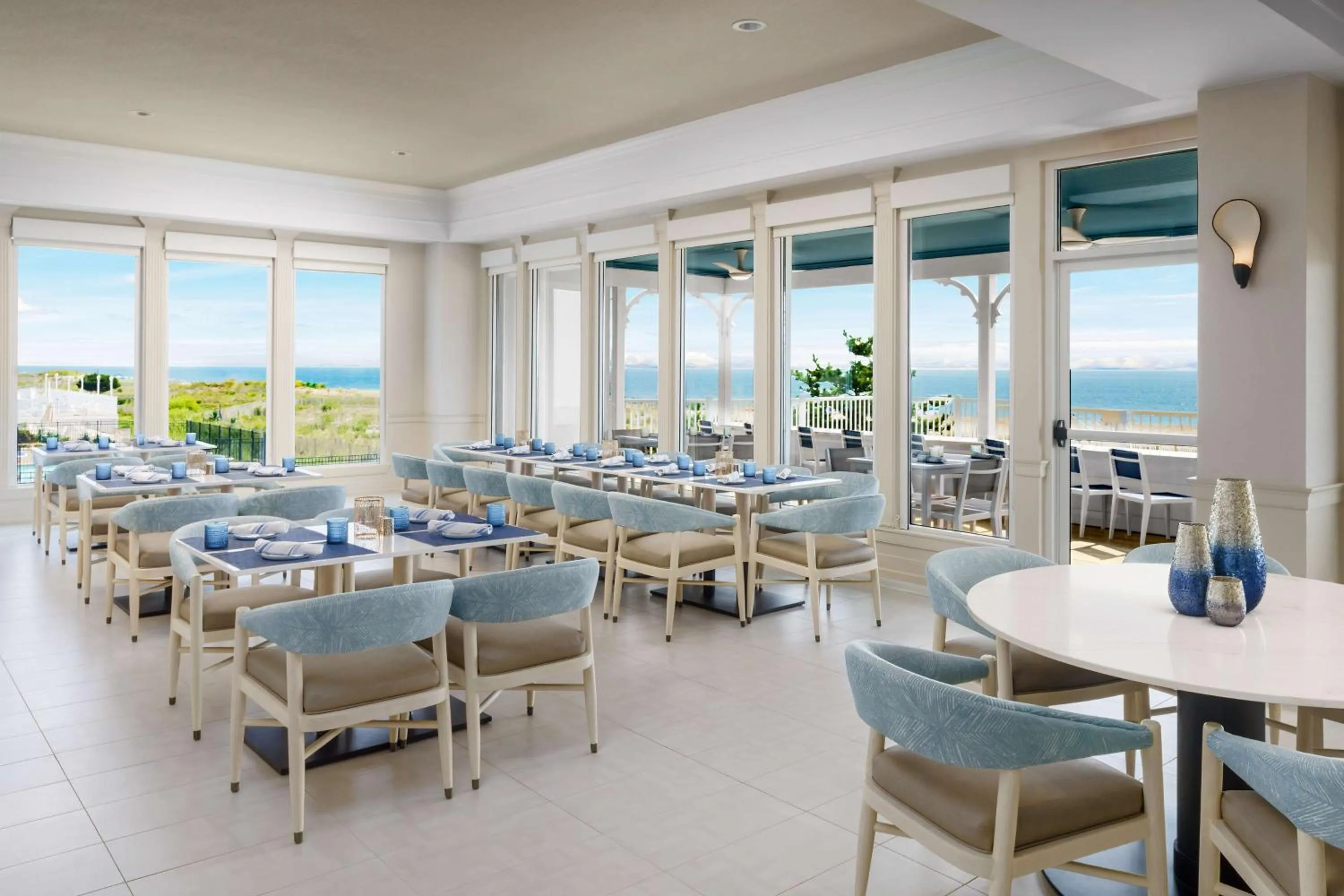 Lounge or bar in Hilton Garden Inn Ocean City Oceanfront
