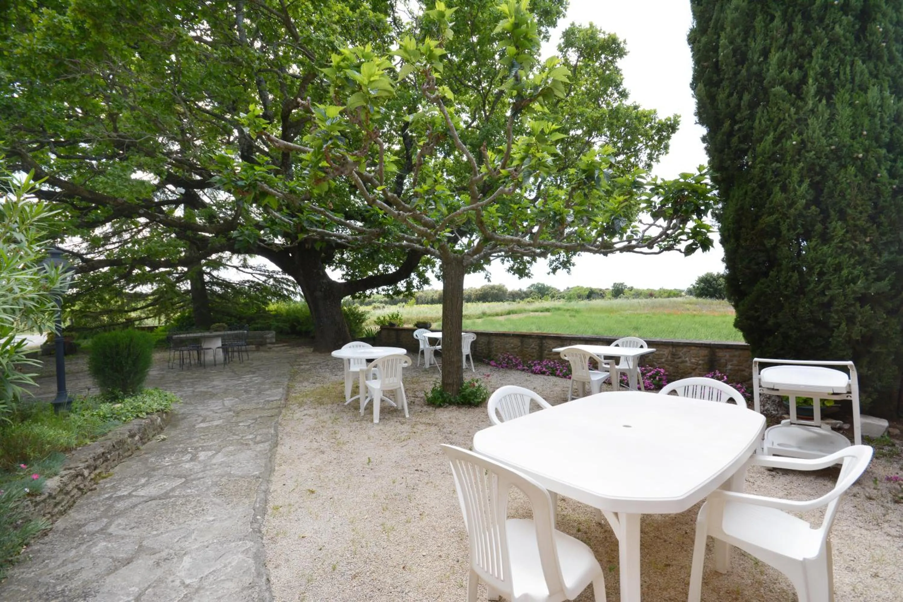 Patio in Chambre d'Hôtes Au Vieux Chêne