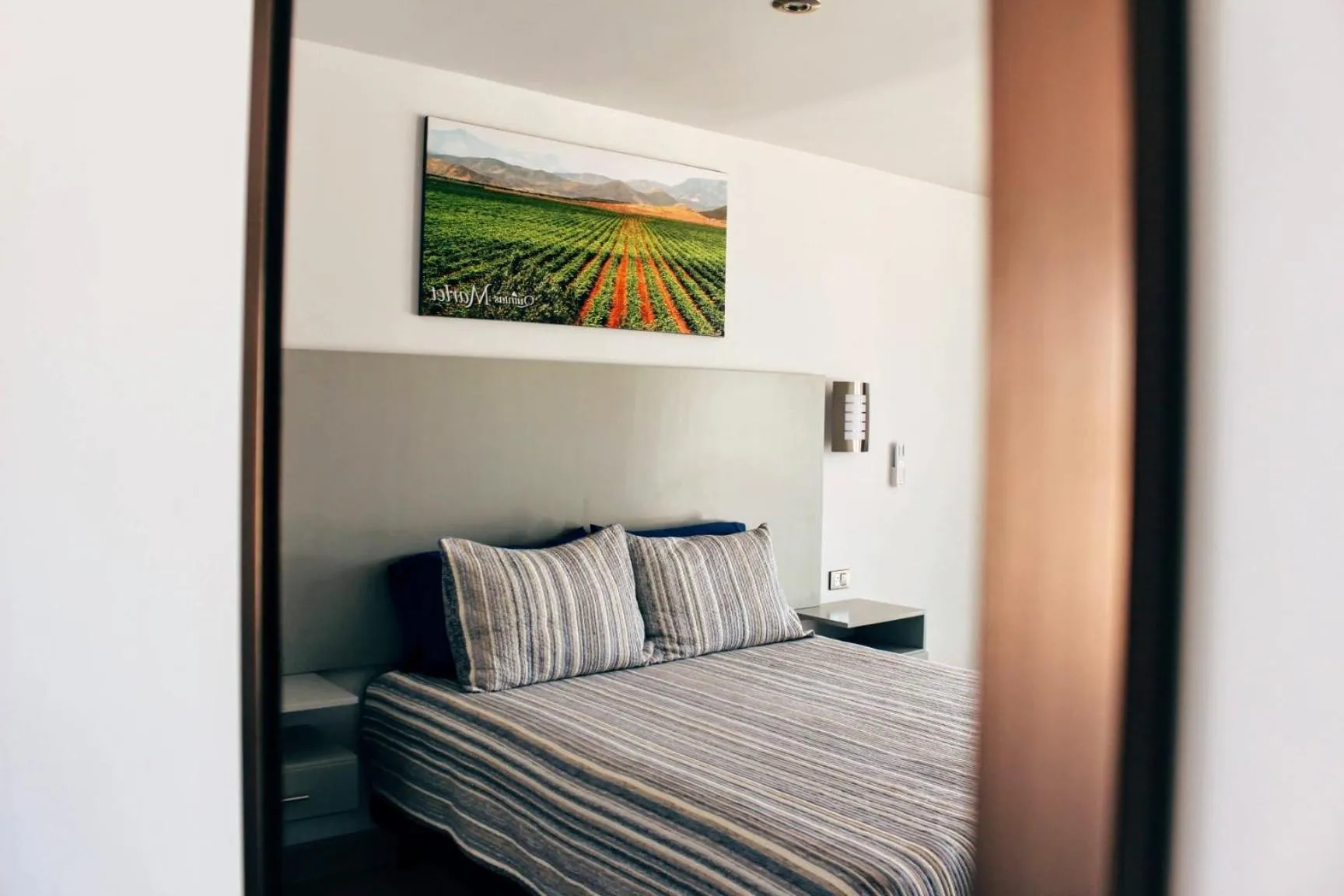 Bed in Quintas Marlet en la ruta del vino