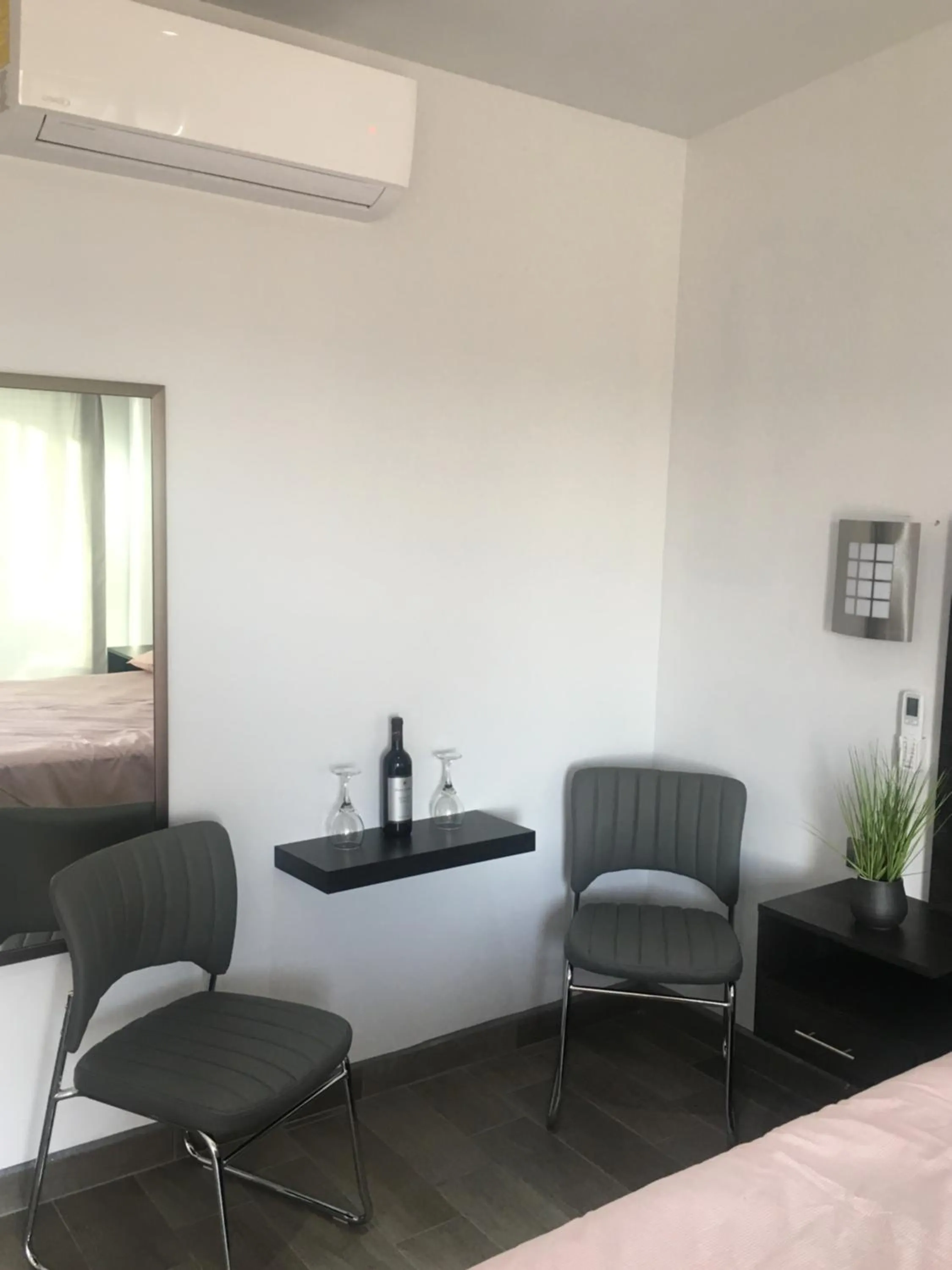 Bed in Quintas Marlet en la ruta del vino