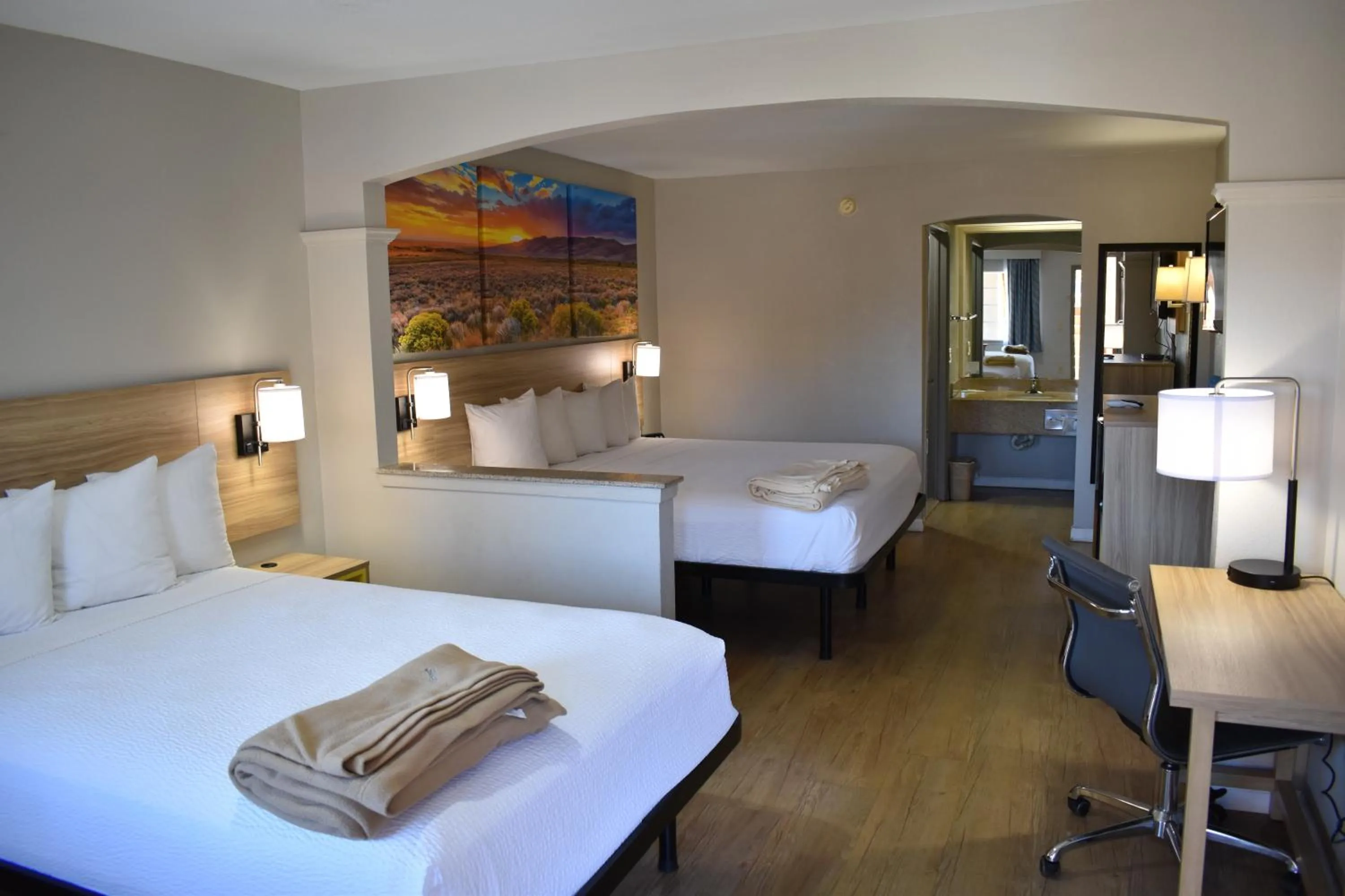 Bedroom, Bed in Days Inn by Wyndham Nacogdoches/SFA University/Downtown