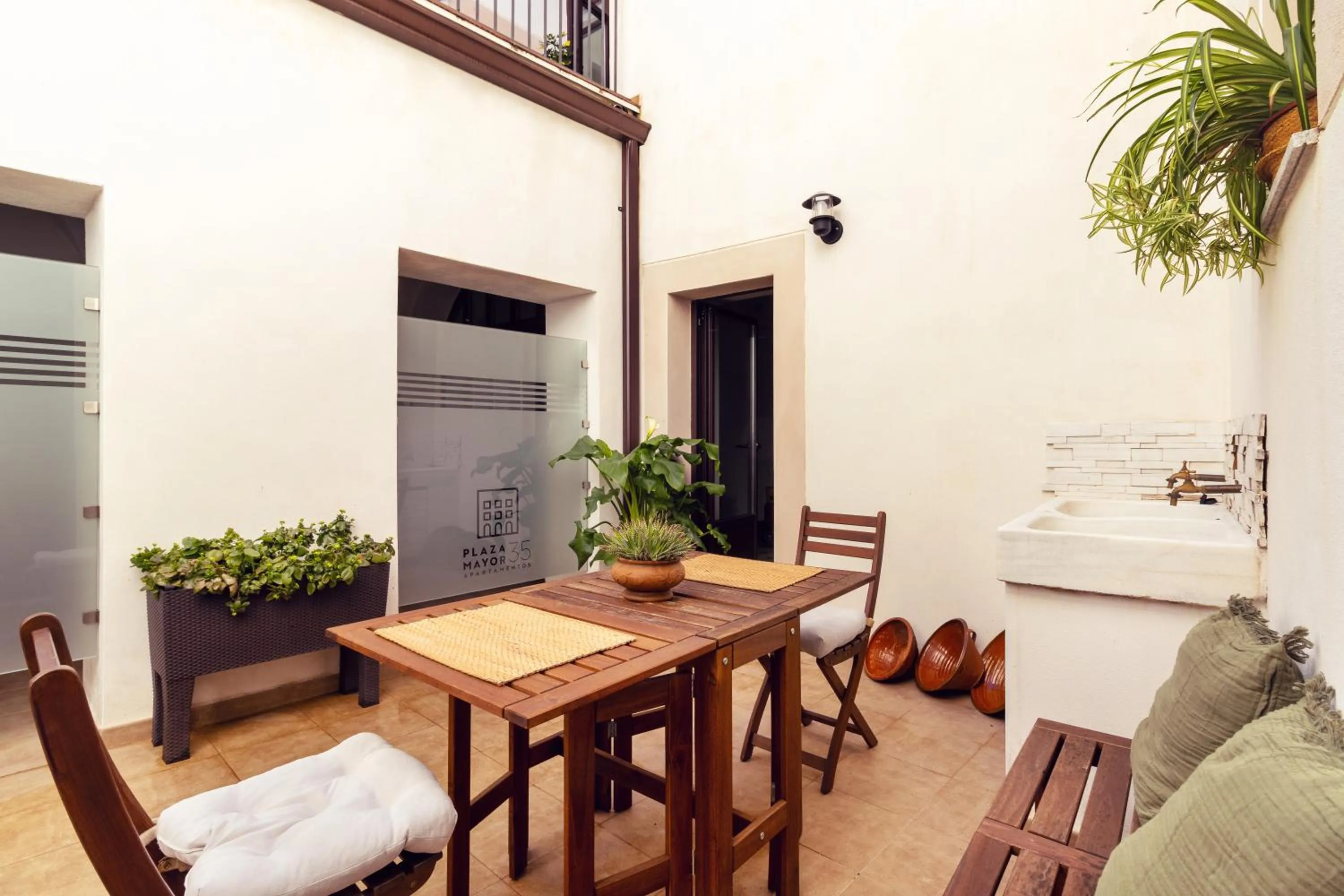 Patio in Apartamentos Plaza Mayor 35