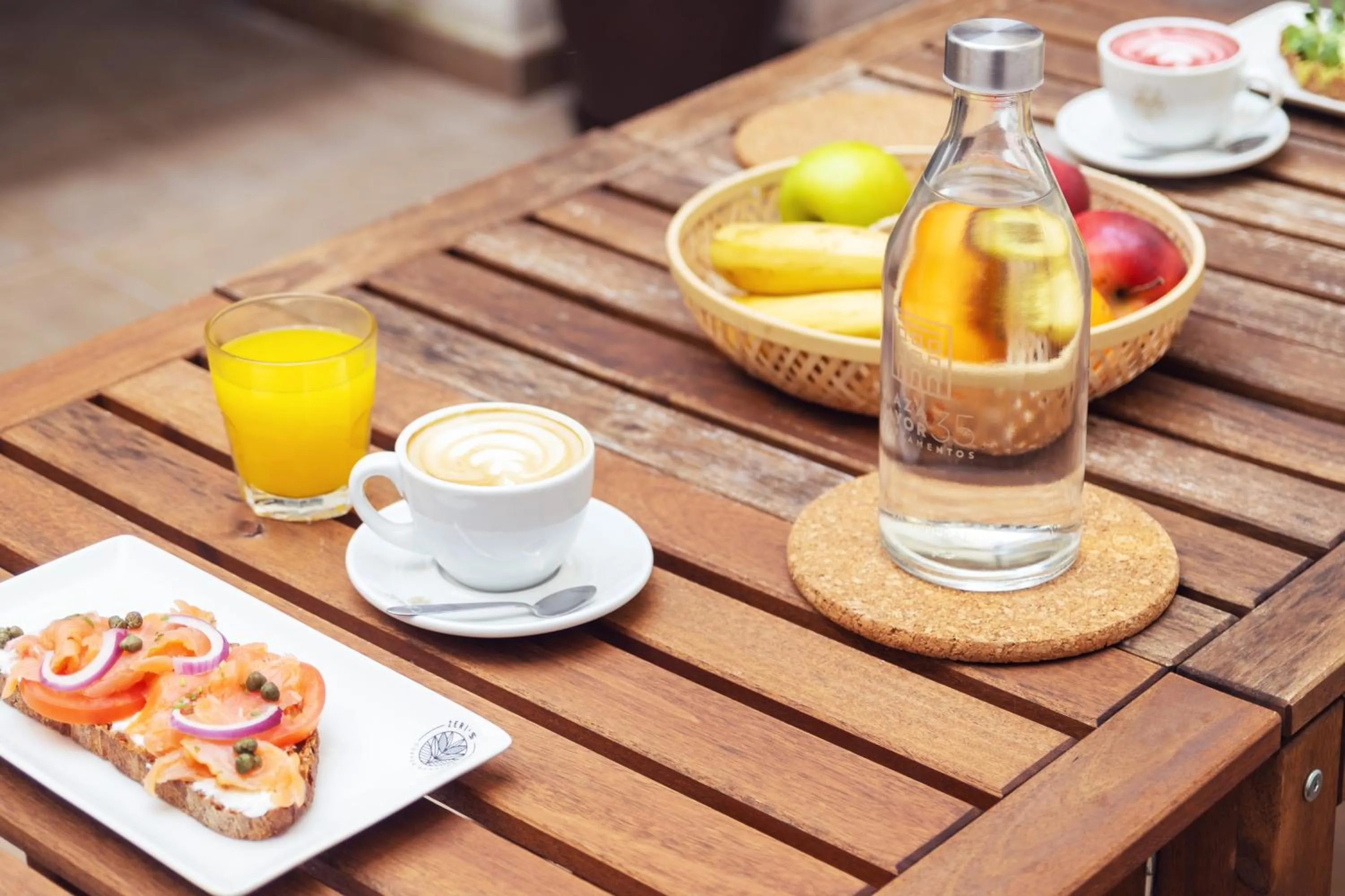 Breakfast in Apartamentos Plaza Mayor 35