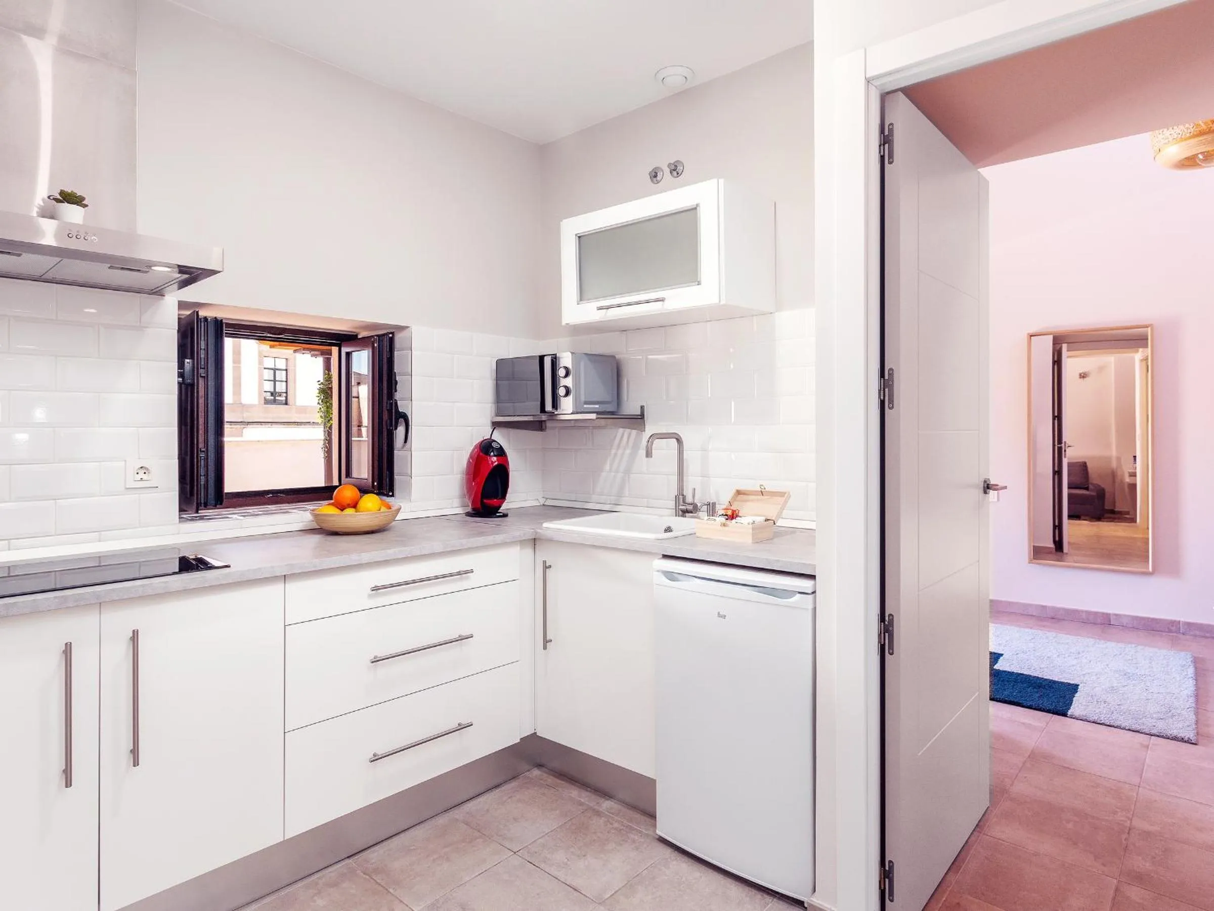 Coffee/tea facilities in Apartamentos Plaza Mayor 35