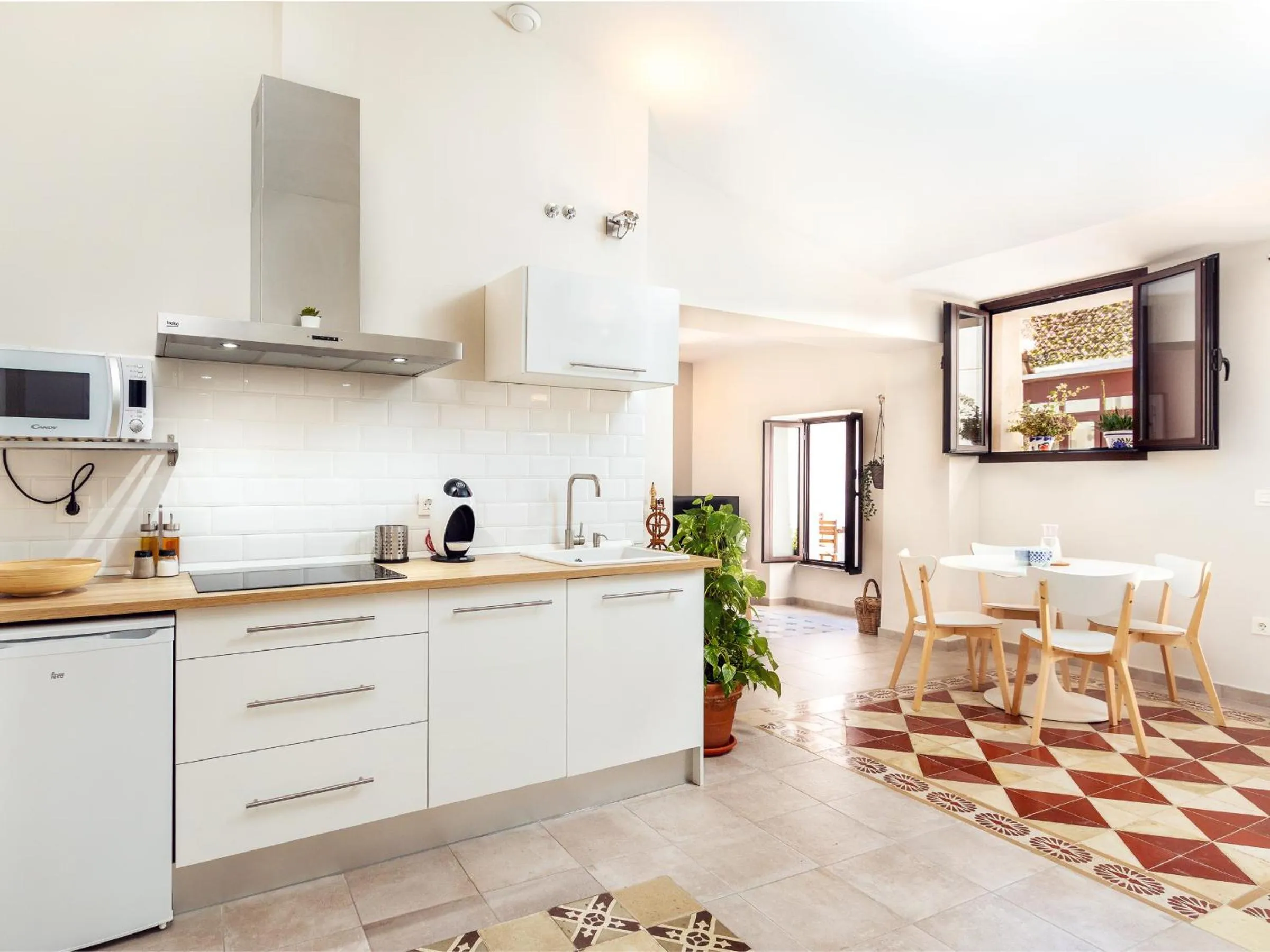 Kitchen or kitchenette in Apartamentos Plaza Mayor 35