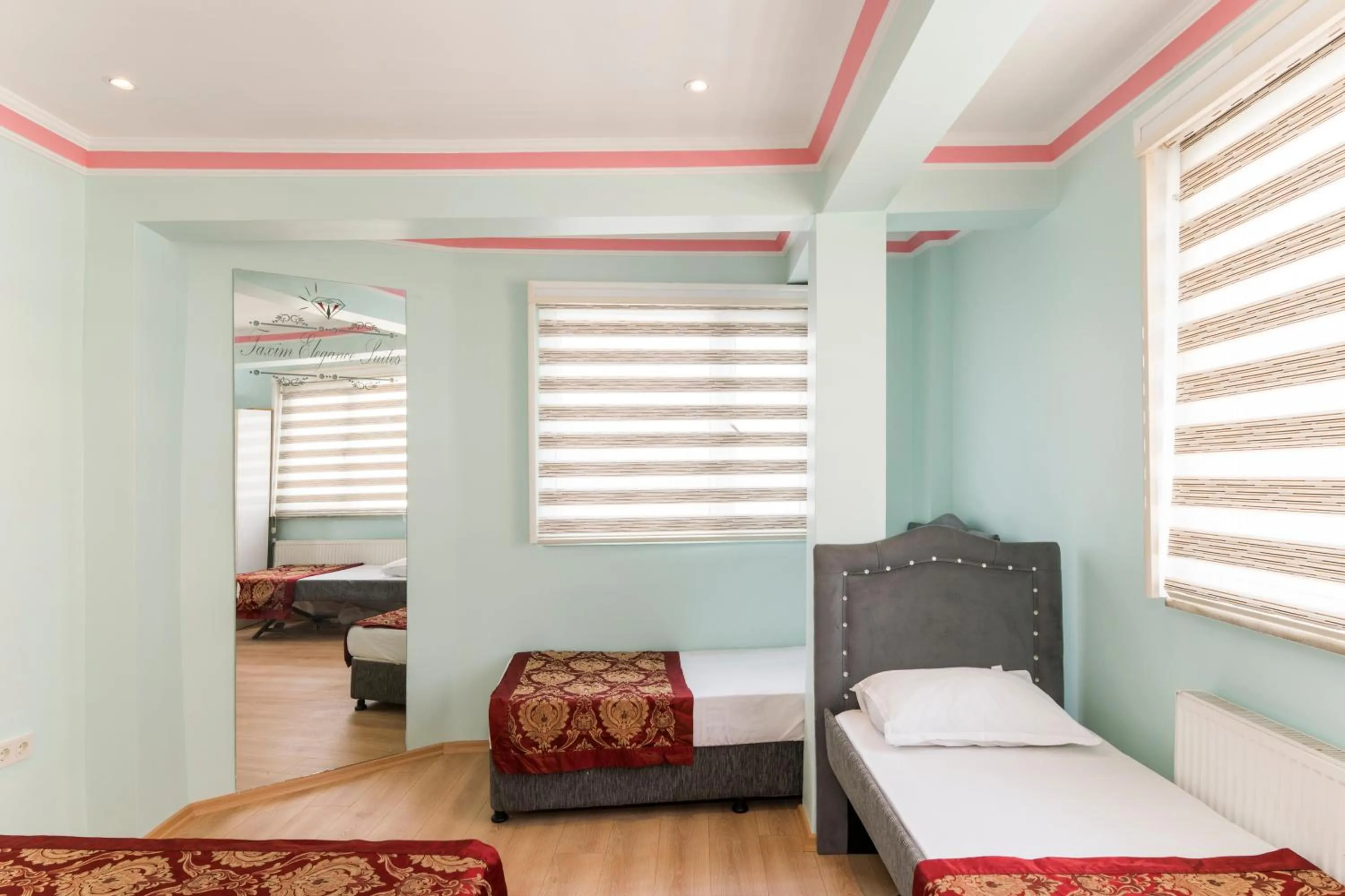 TAXİM ELEGANCE SUİTES